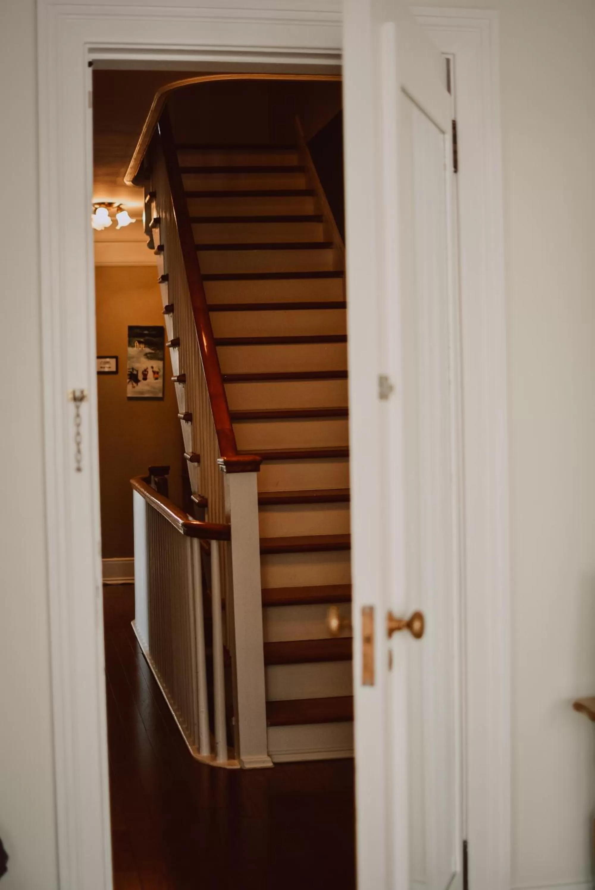 Hill Road Manor Bed & Breakfast