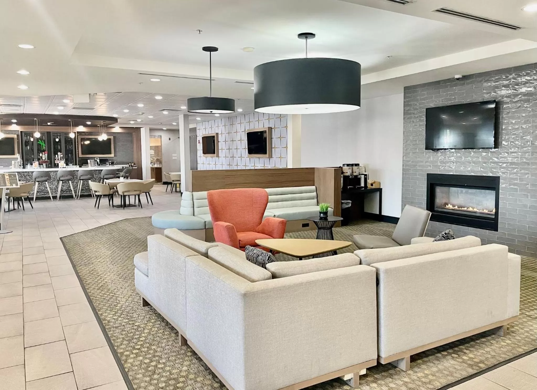 Property building in Holiday Inn Lansdale-Hatfield by IHG