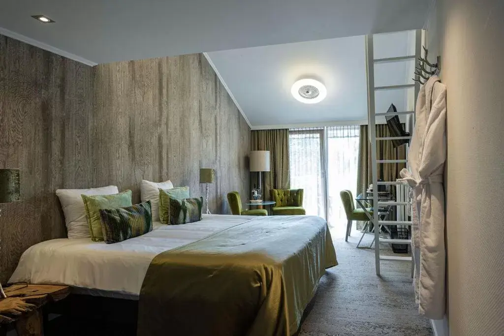 Marvelous Valley Room with Balcony in Boutique Hotel Slenaker Vallei - Buitengewoongenieten Marvelous Valley Room with Balcony in Boutique Hotel Slenaker Vallei - Buitengewoongenieten