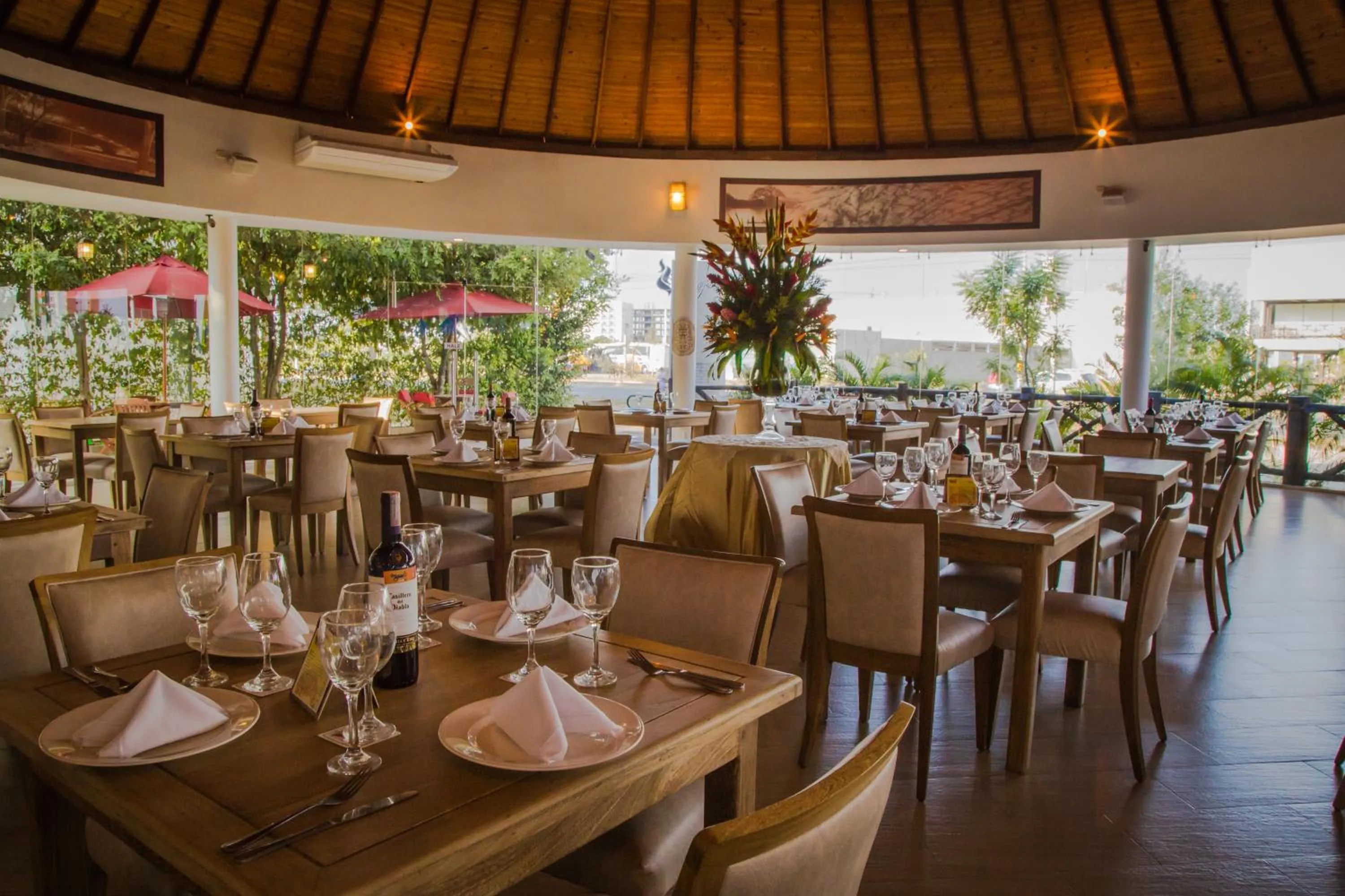 Restaurant/places to eat in Hotel Florida Sinú