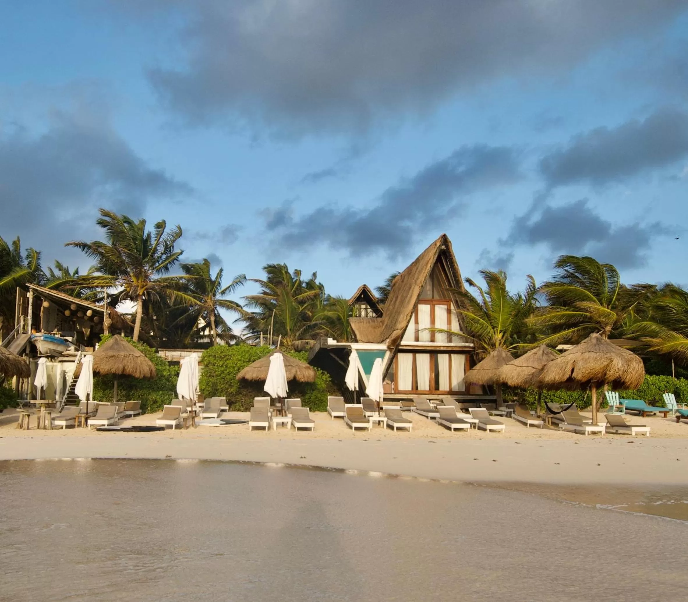 Property building, Beach in Hotel Zulum