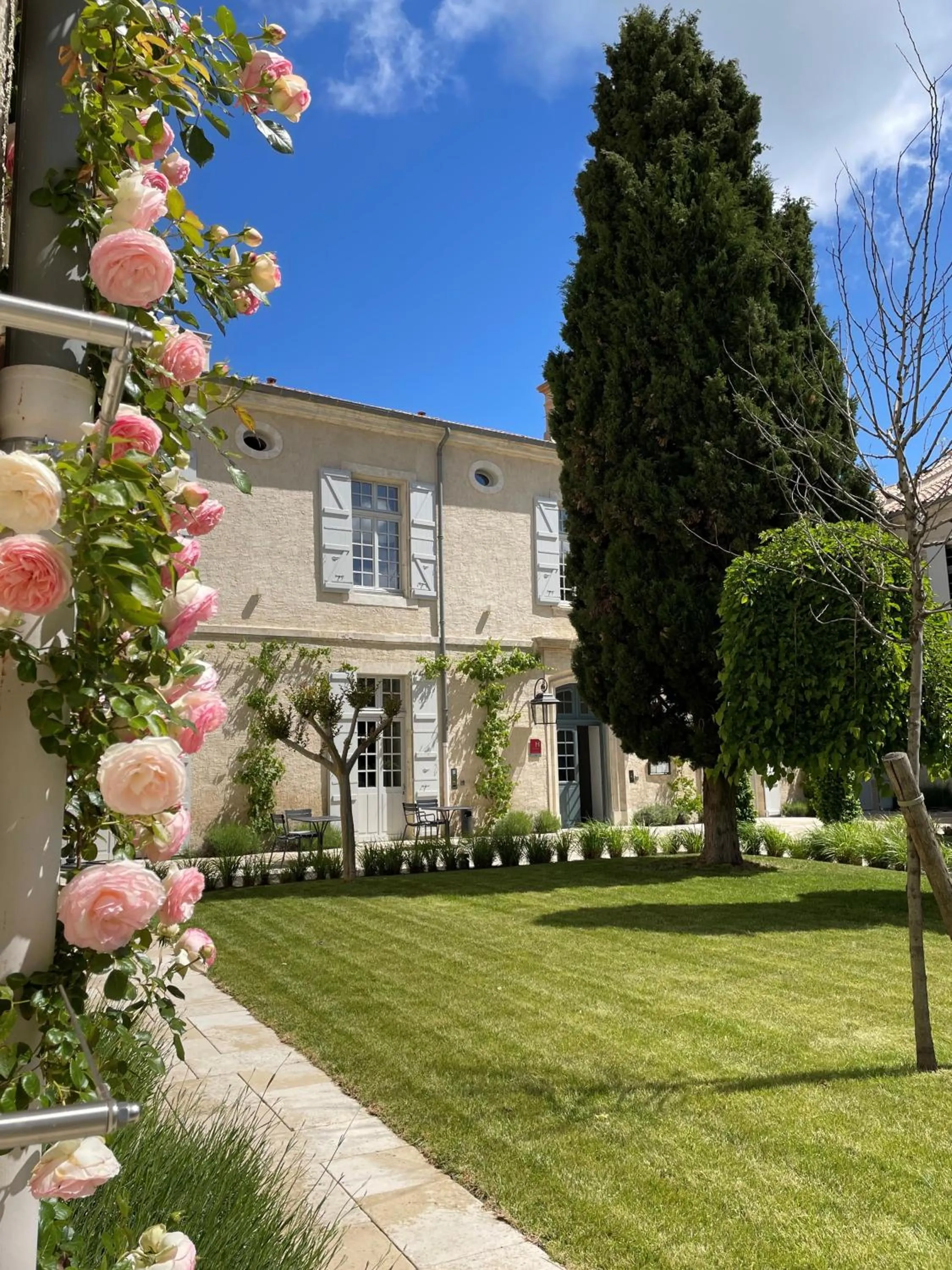 Facade/entrance in College des Doctrinaires, Hôtel, Résidence et SPA