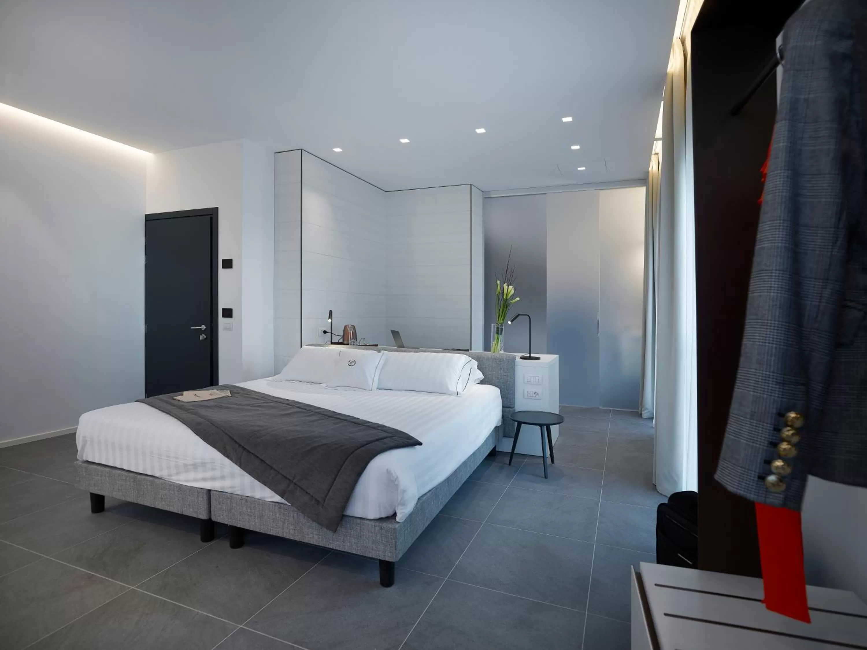 Photo of the whole room, Bed in Boutique Hotel Touring