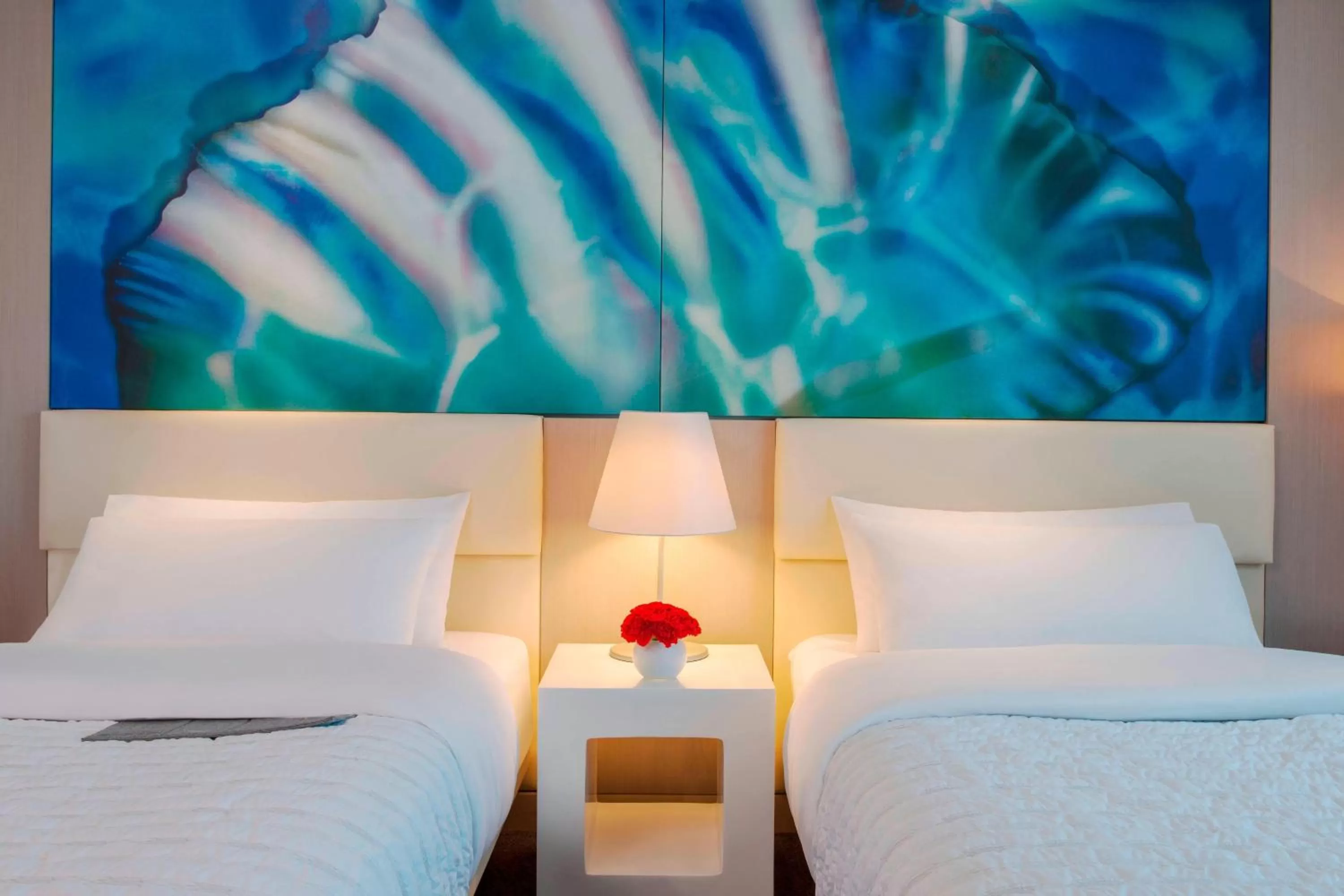 Photo of the whole room, Bed in Le Royal Meridien Abu Dhabi