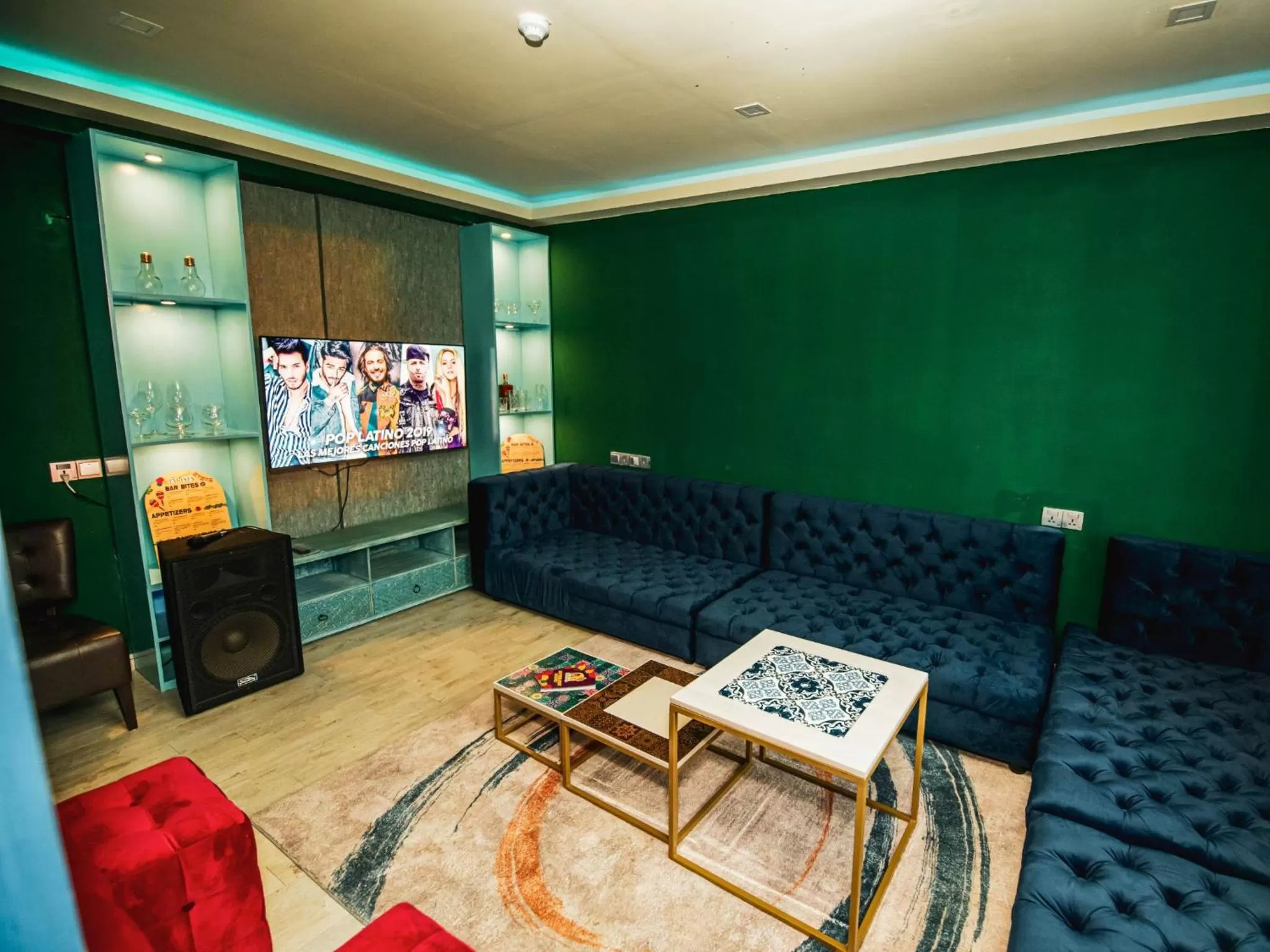 Communal lounge/ TV room in The Ocean Colombo - Guaranteed Sea View Rooms