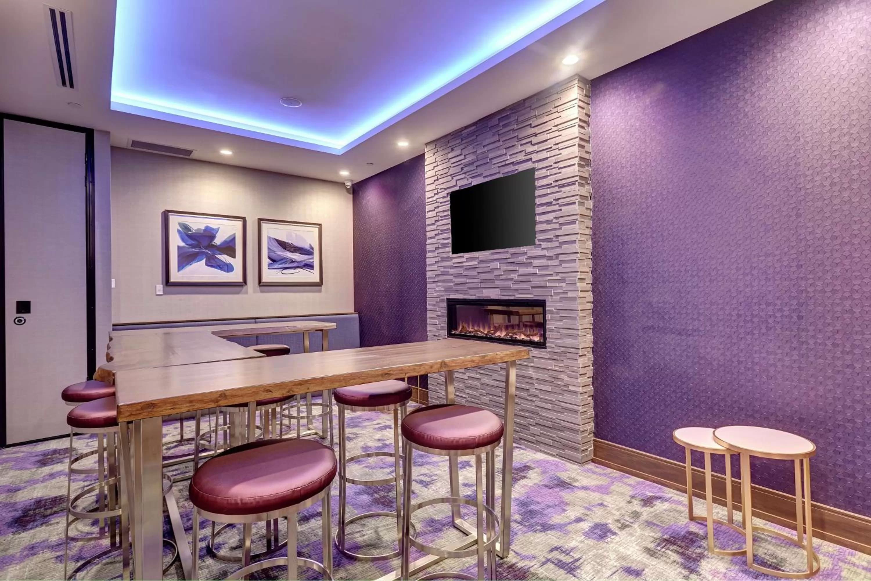 Property building in Hilton Garden Inn Toronto/Brampton West, Ontario, Canada