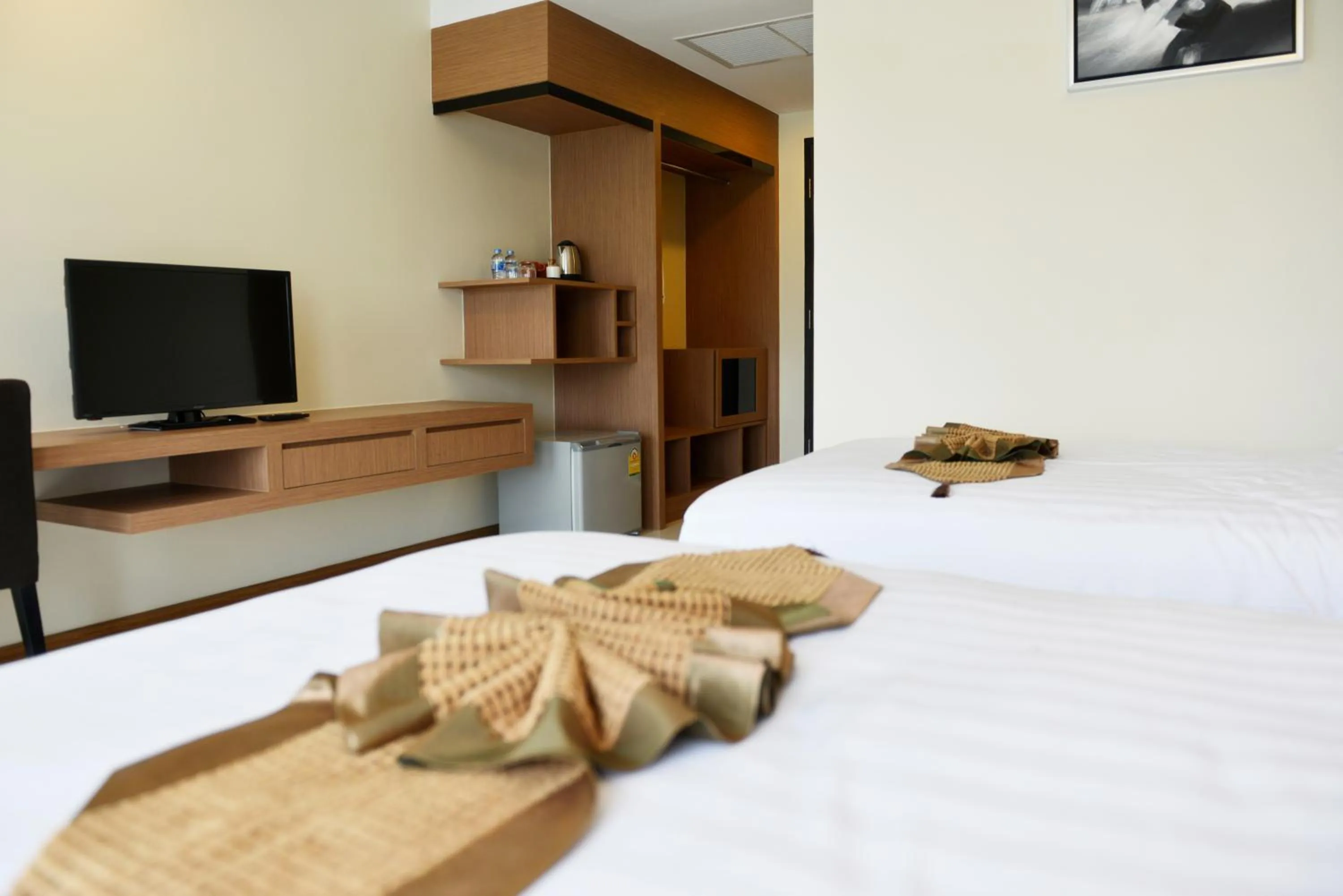 Area and facilities, Bed in Picnic Hotel Bangkok - Rang Nam