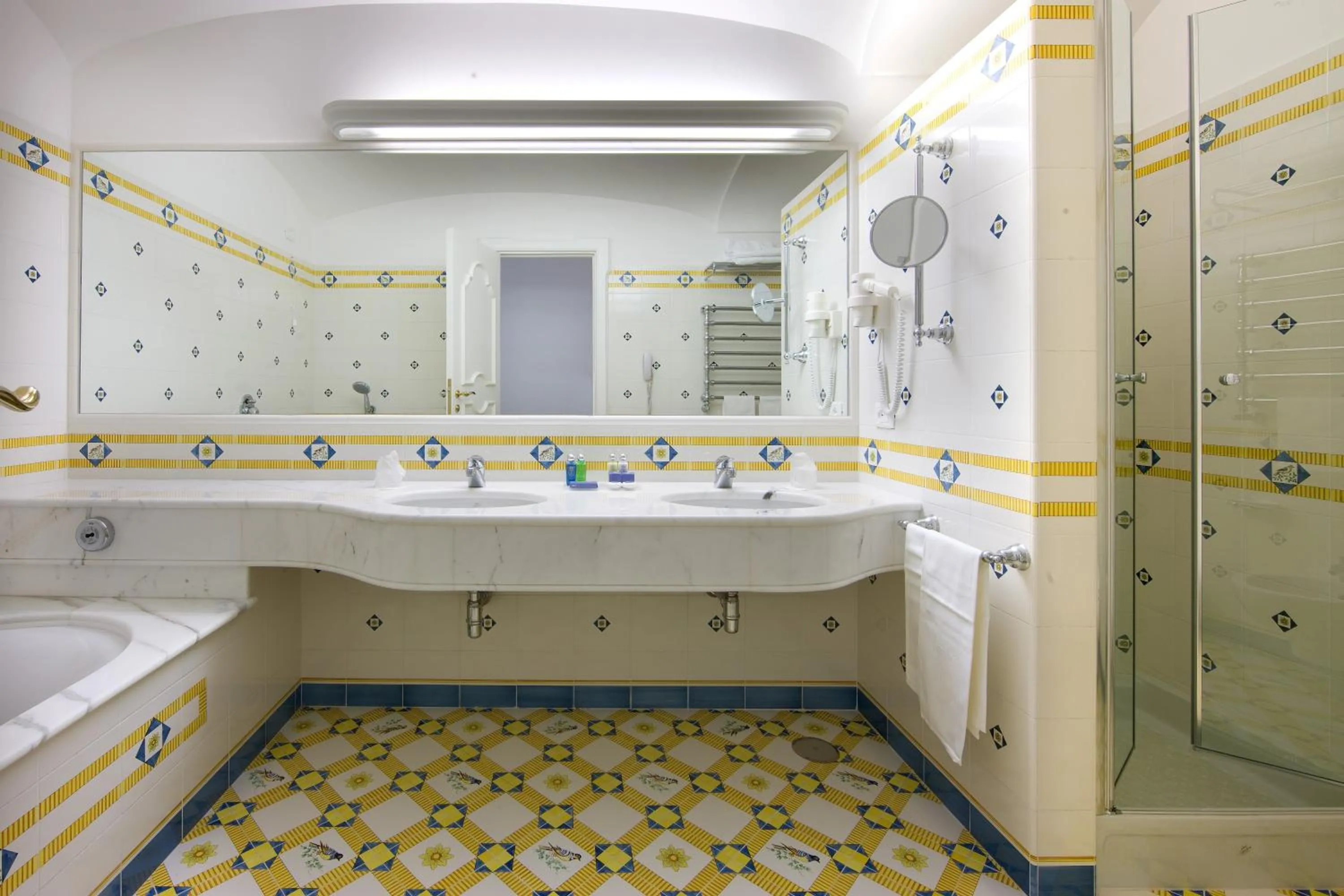 Bathroom in Grand Hotel La Favorita