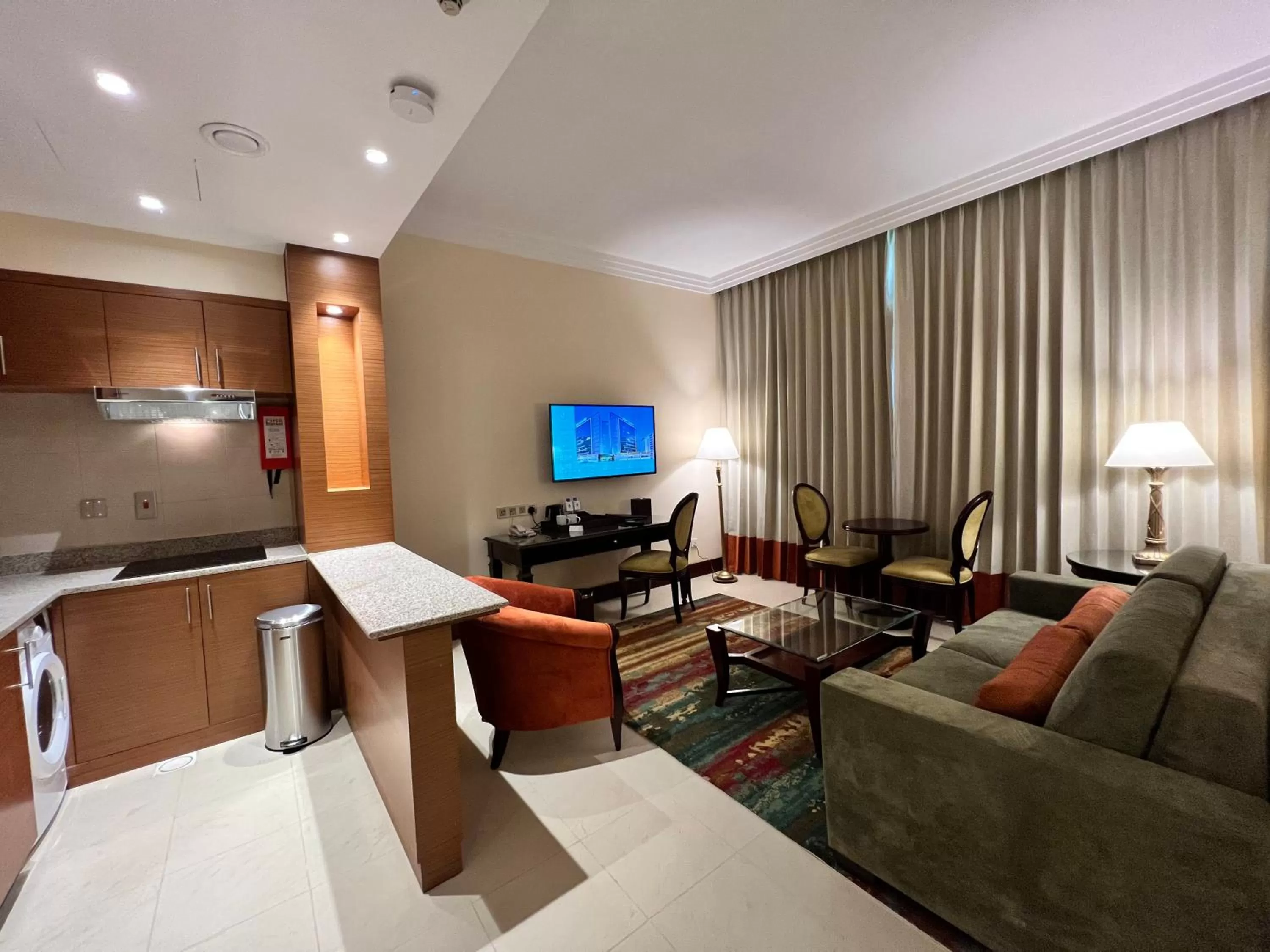 Kitchen or kitchenette in City Seasons Suites