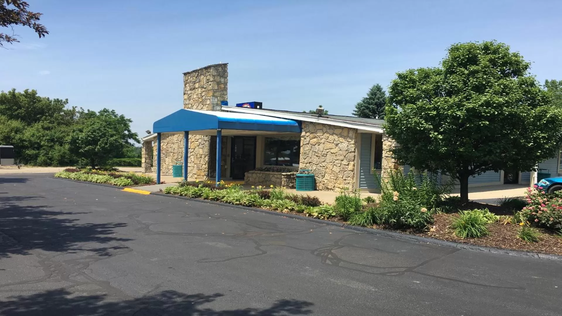 Property building in Americas Best Value Inn & Suites Jackson