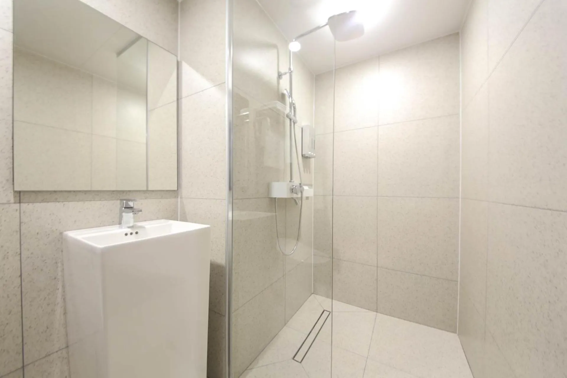Shower, Bathroom in Jjak Boutique Hotel