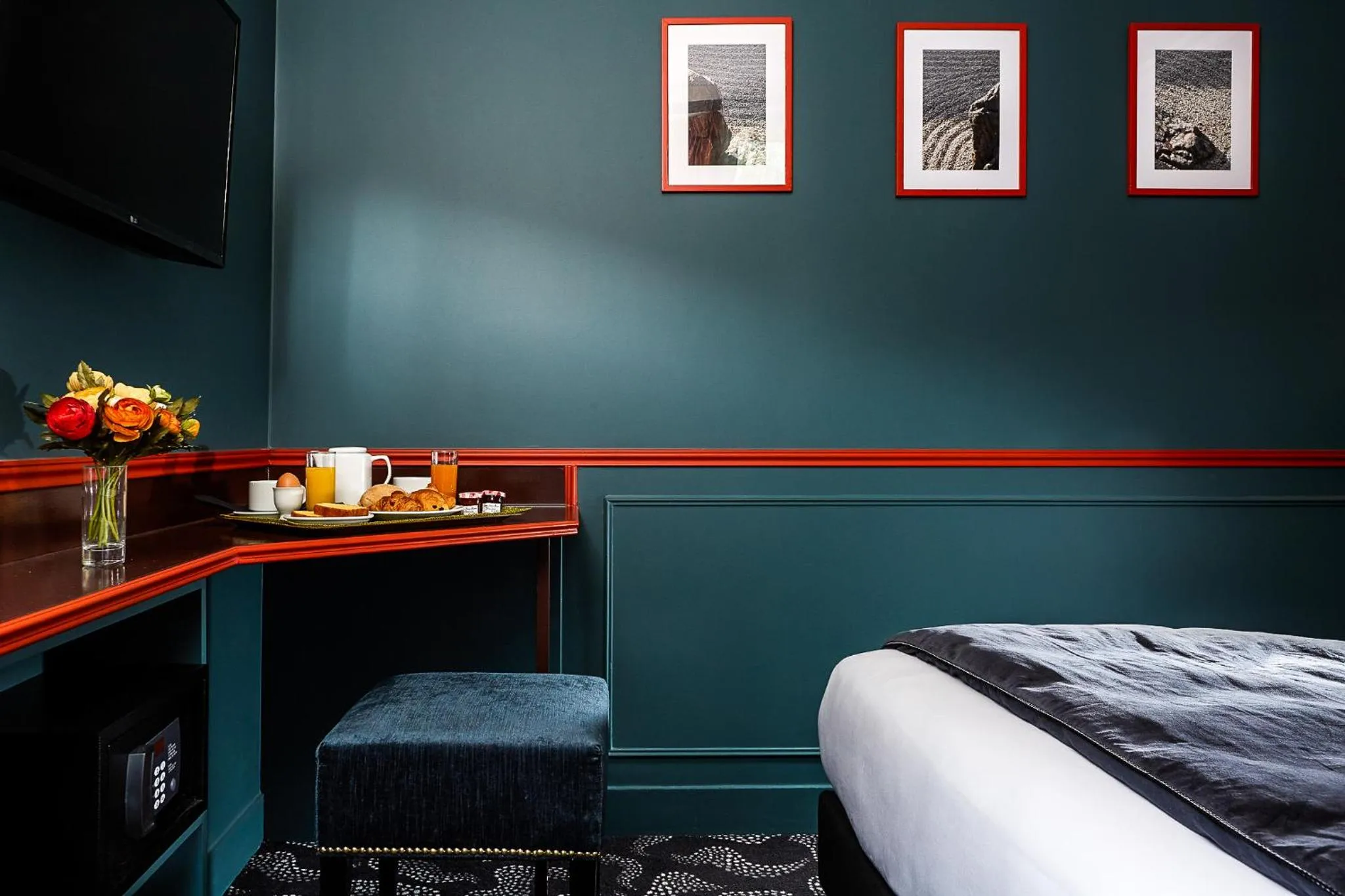 Coffee/tea facilities, Bed in Montparnasse Daguerre