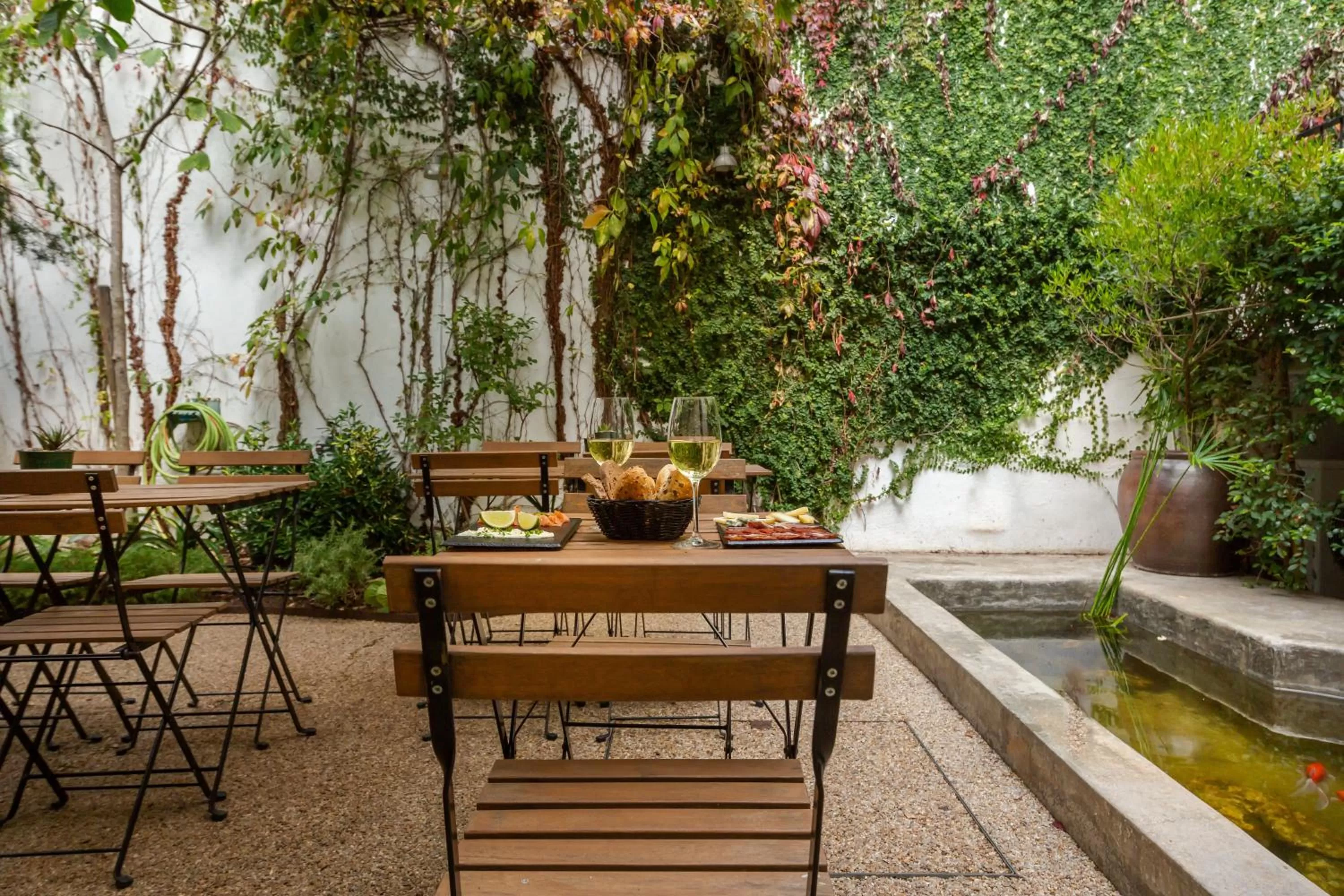 Garden in My Suite Lisbon Serviced Apartments - Principe Real