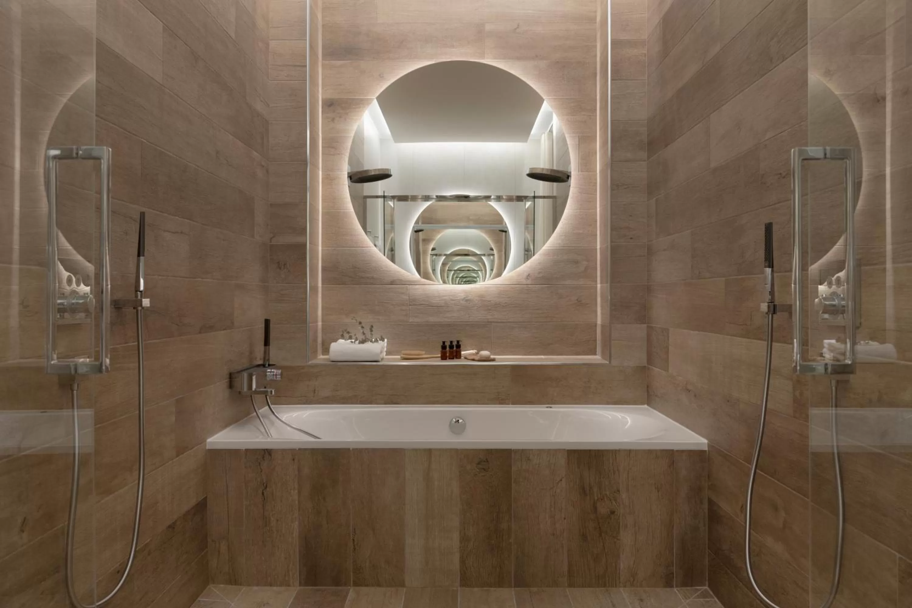 Shower, Bathroom in MiHotel Sala