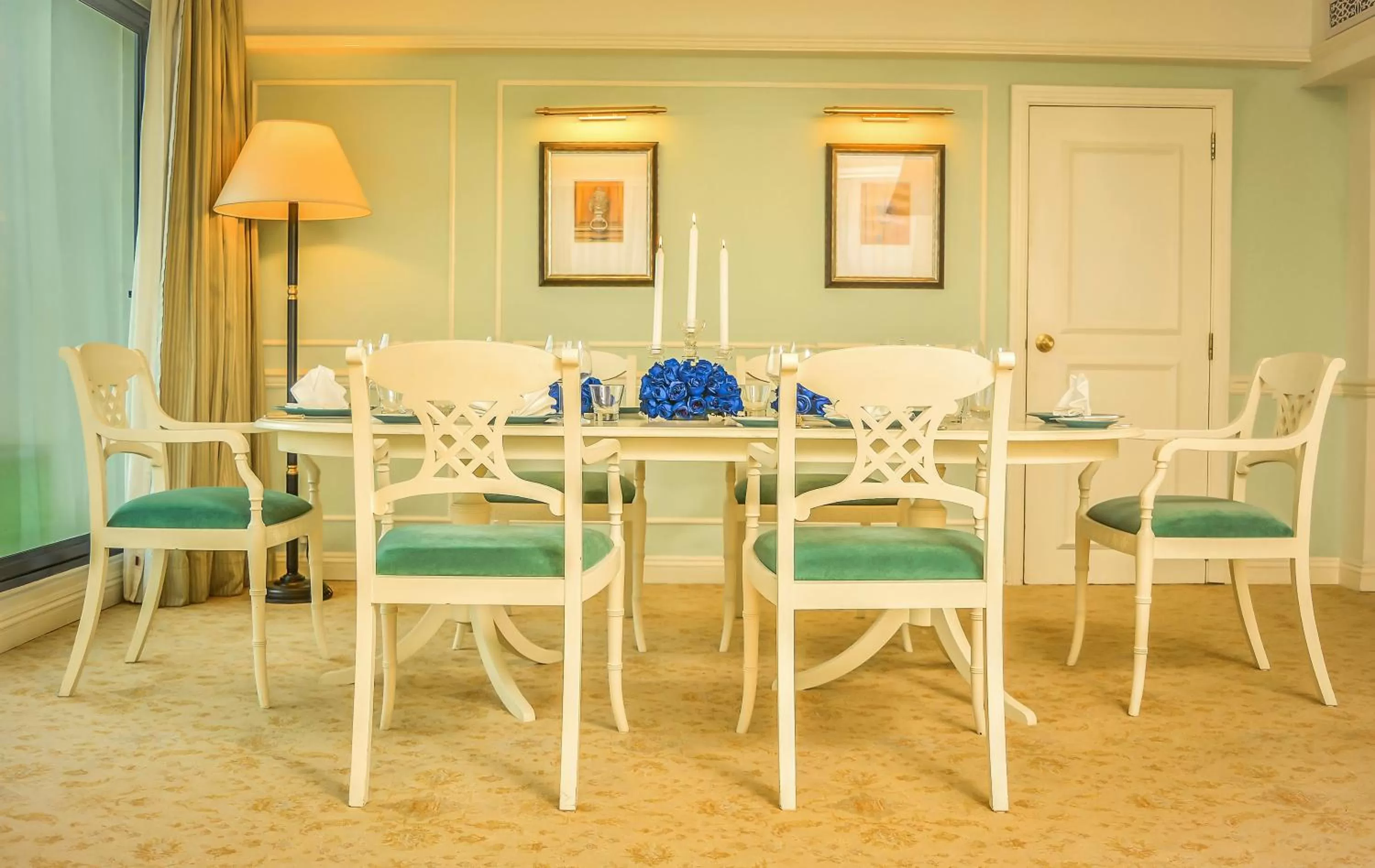 Dining area in The Kingsbury Colombo