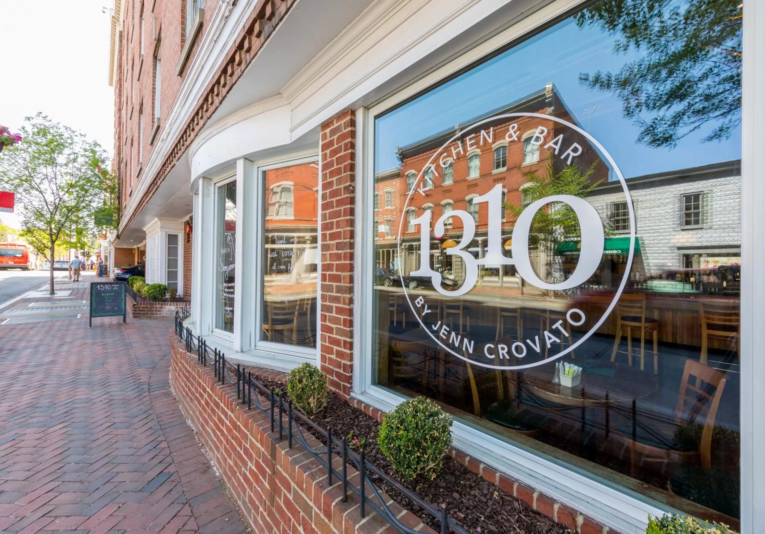 Restaurant/places to eat in The Georgetown Inn