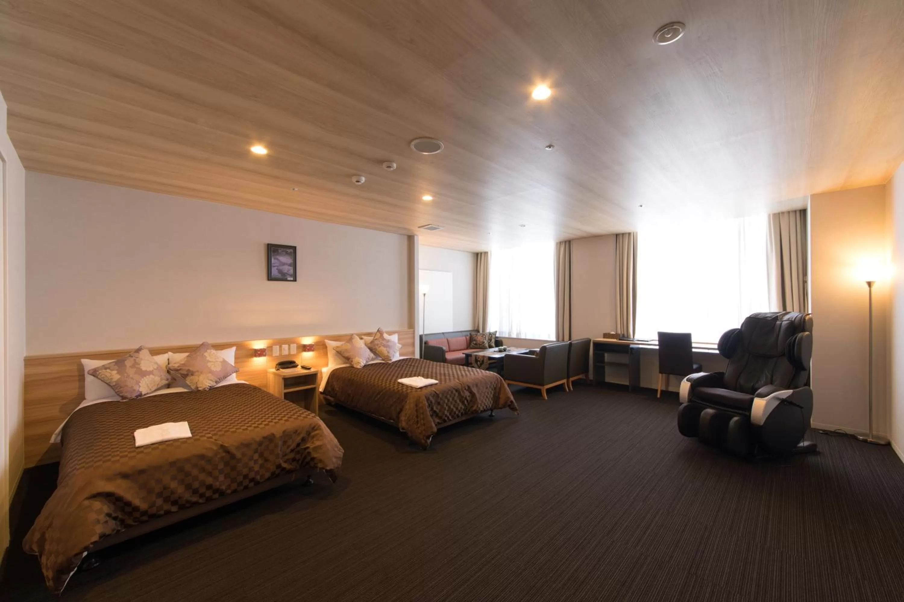 Photo of the whole room, Bed in Izumisano Center Hotel Kansai International Airport