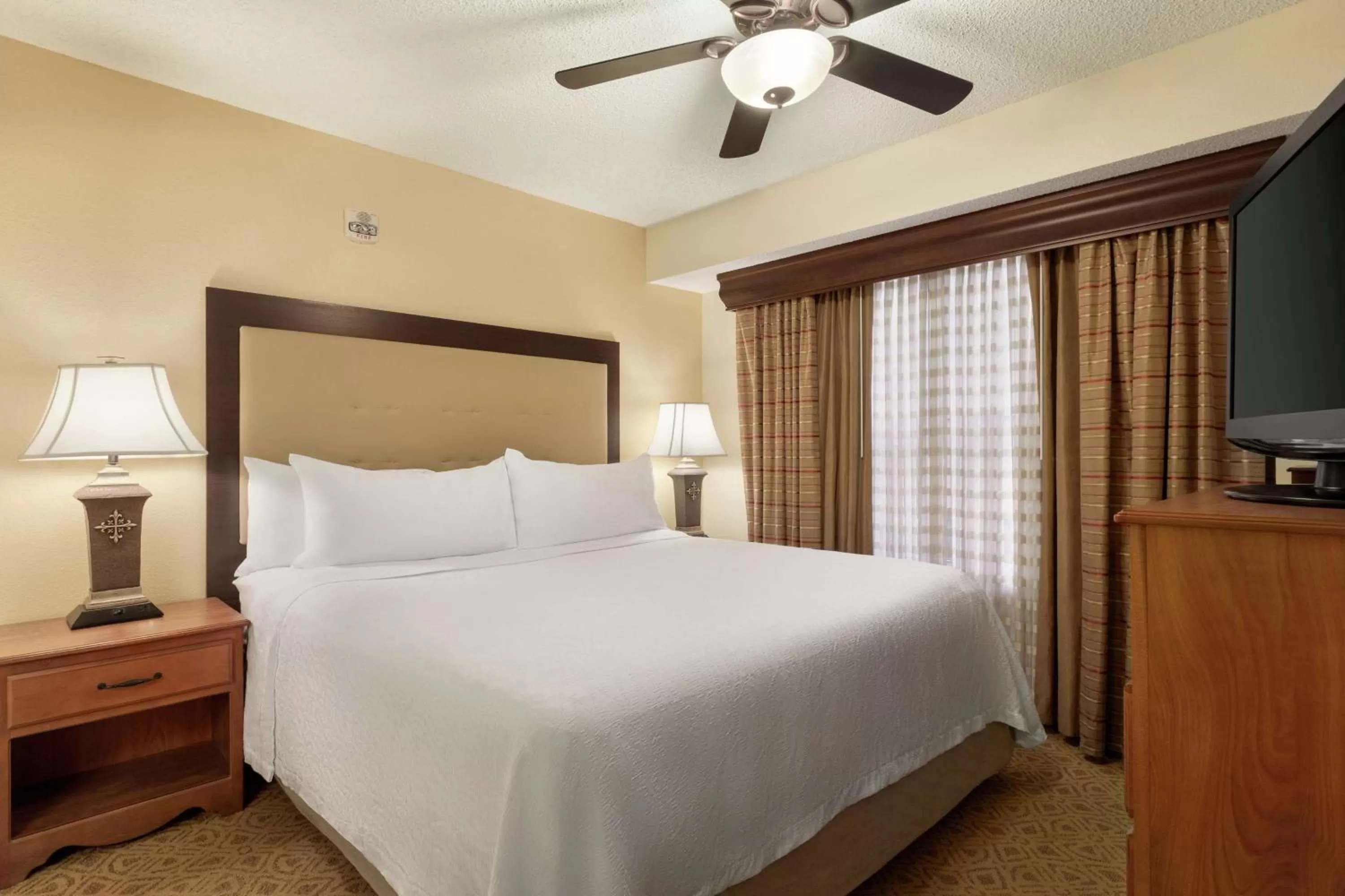 Bedroom, Bed in Homewood Suites by Hilton Dallas-Park Central Area