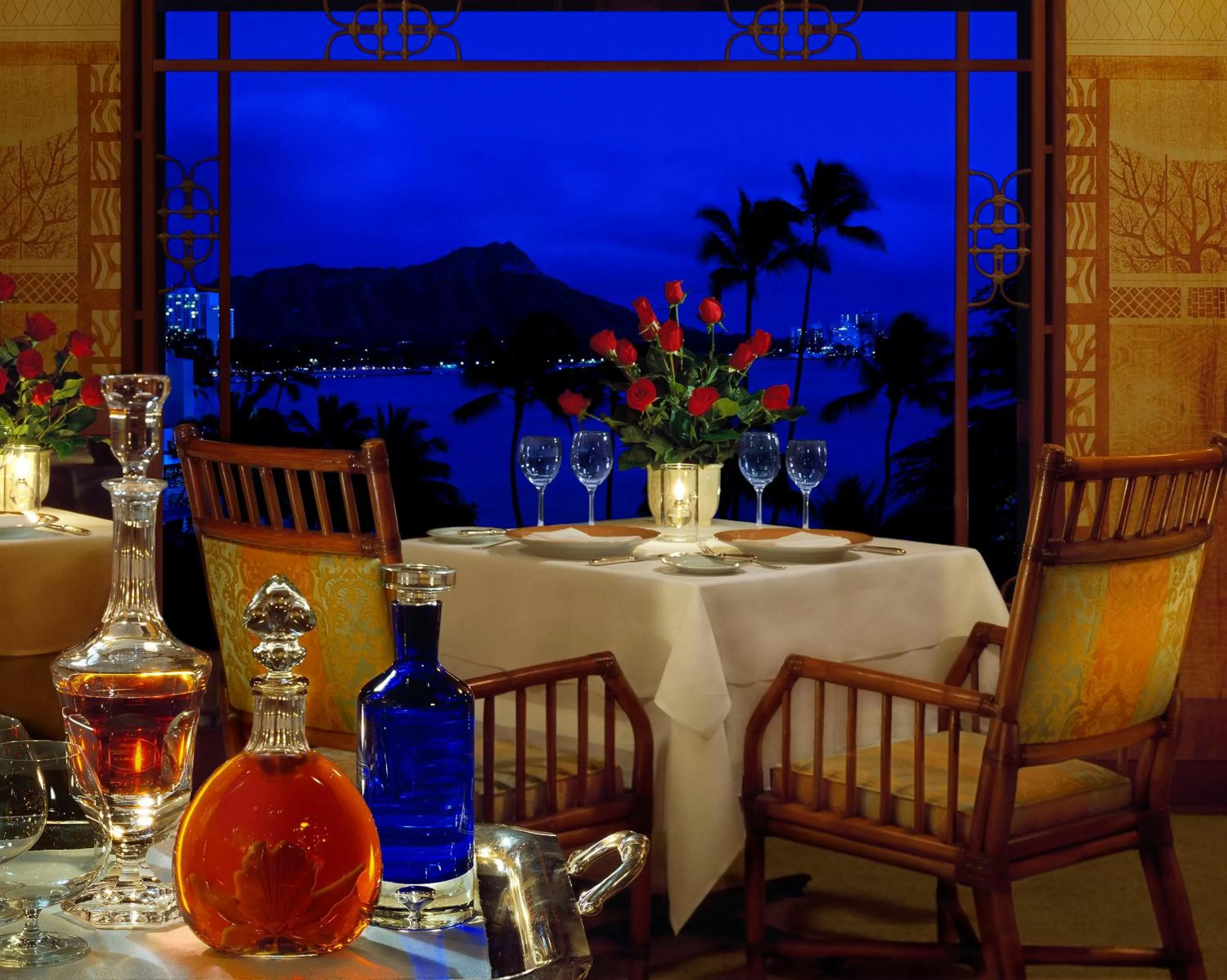Restaurant/places to eat in Halekulani - NO RESORT FEE