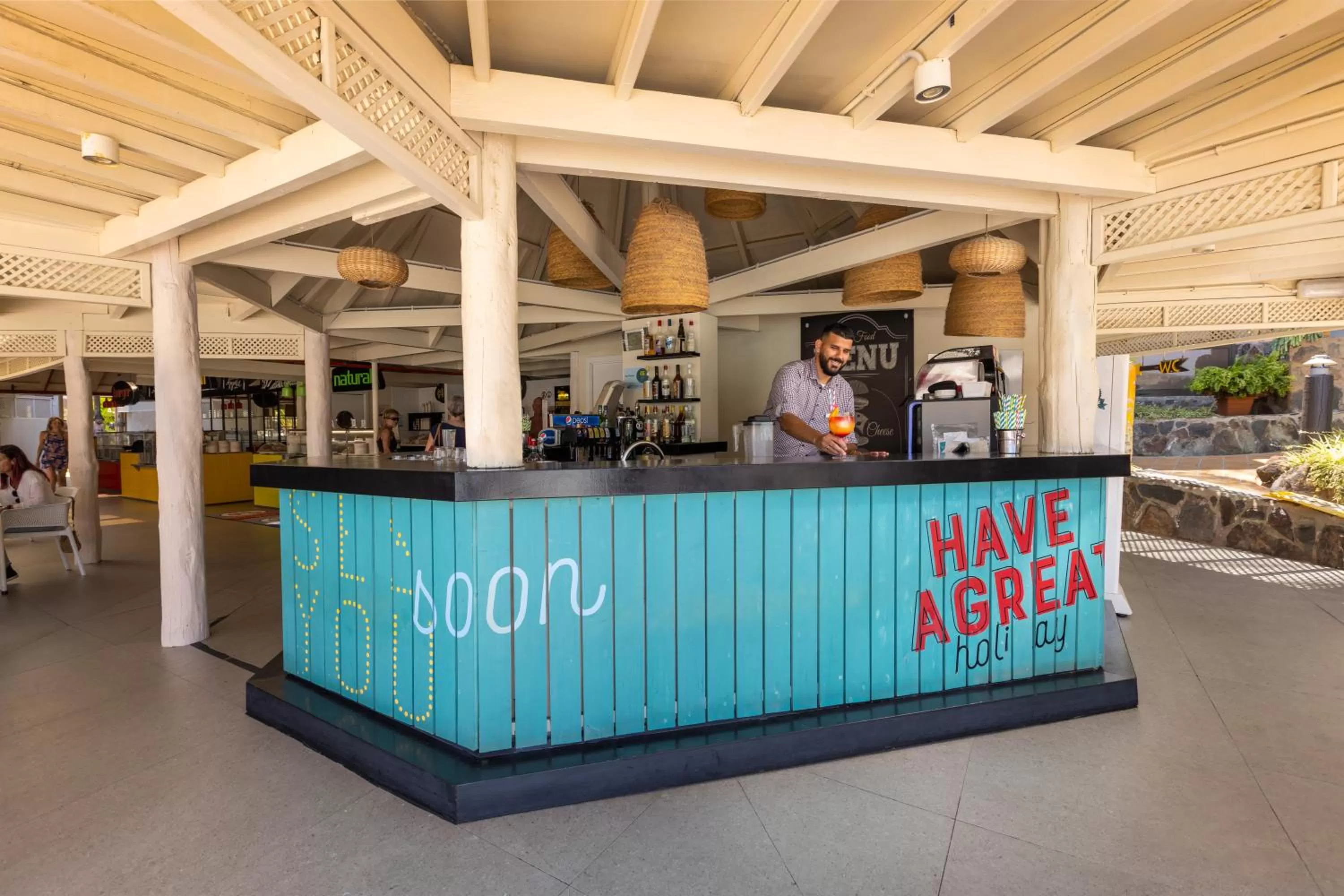 Lounge or bar in Abora Continental by Lopesan Hotels