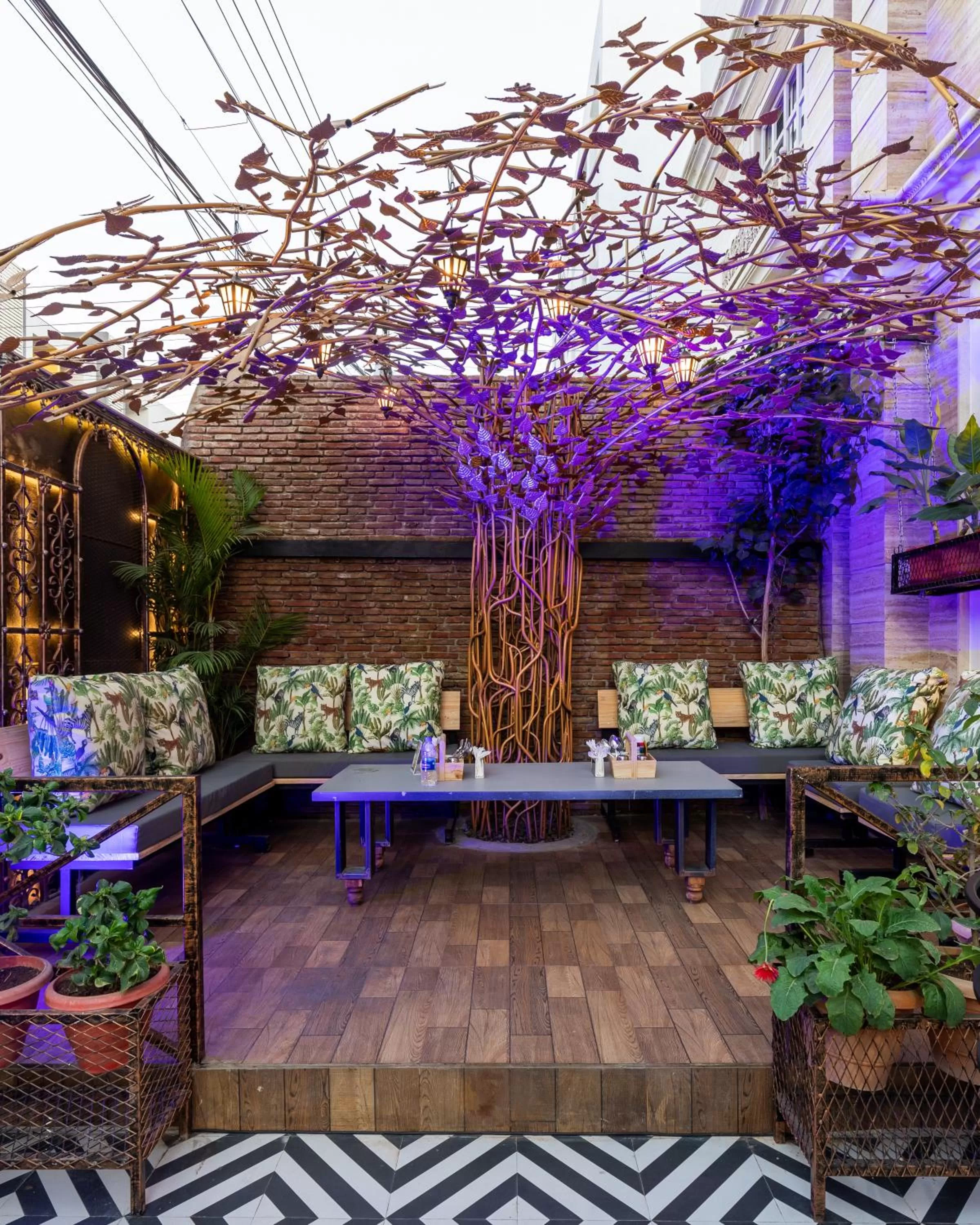 Lounge or bar in The Grand Shaurya