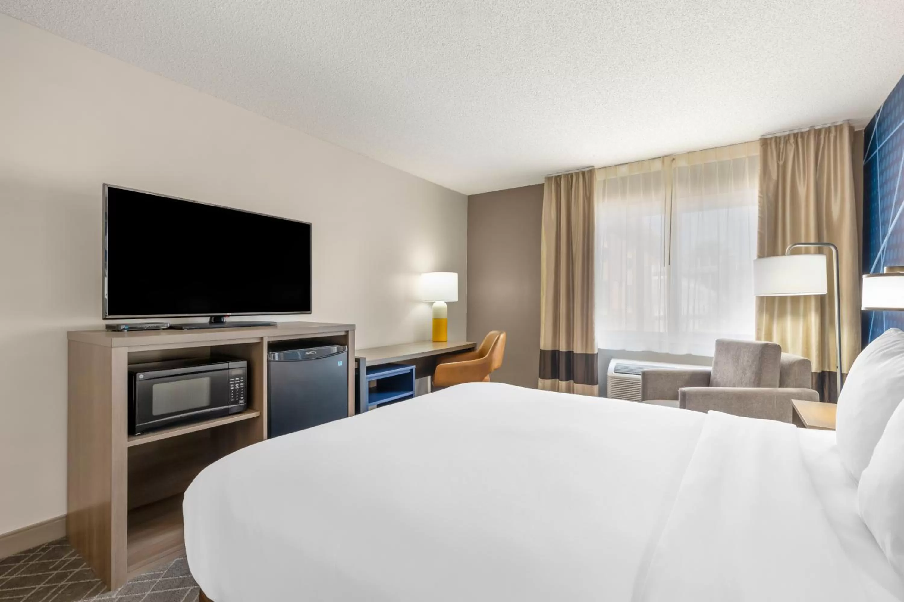 Bed in Comfort Inn Hastings