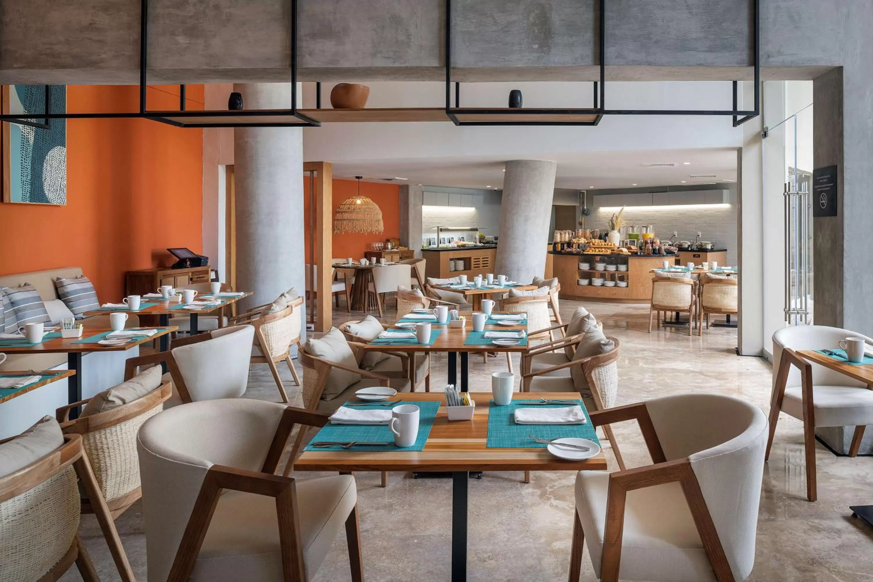 Restaurant/places to eat in Hilton Garden Inn Cancun Airport