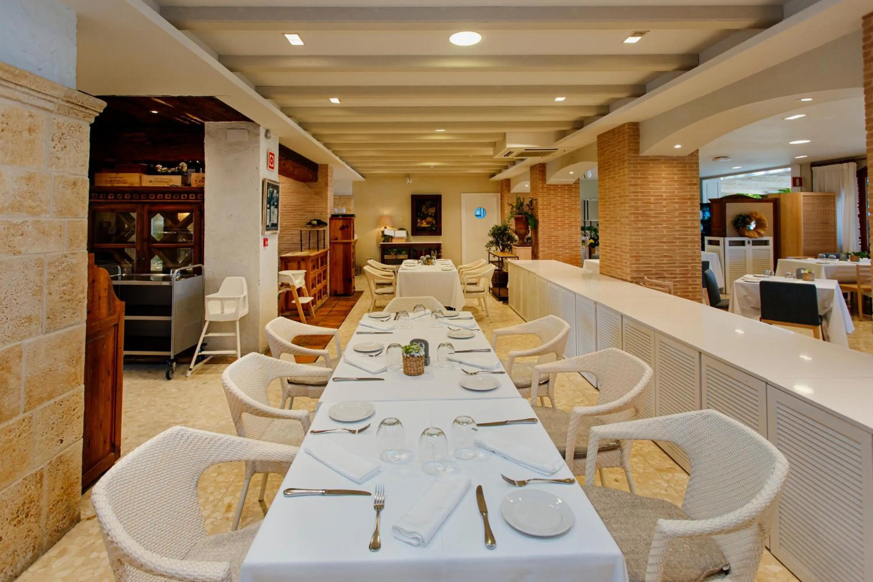 Restaurant/places to eat in Hotel Los Ángeles Denia