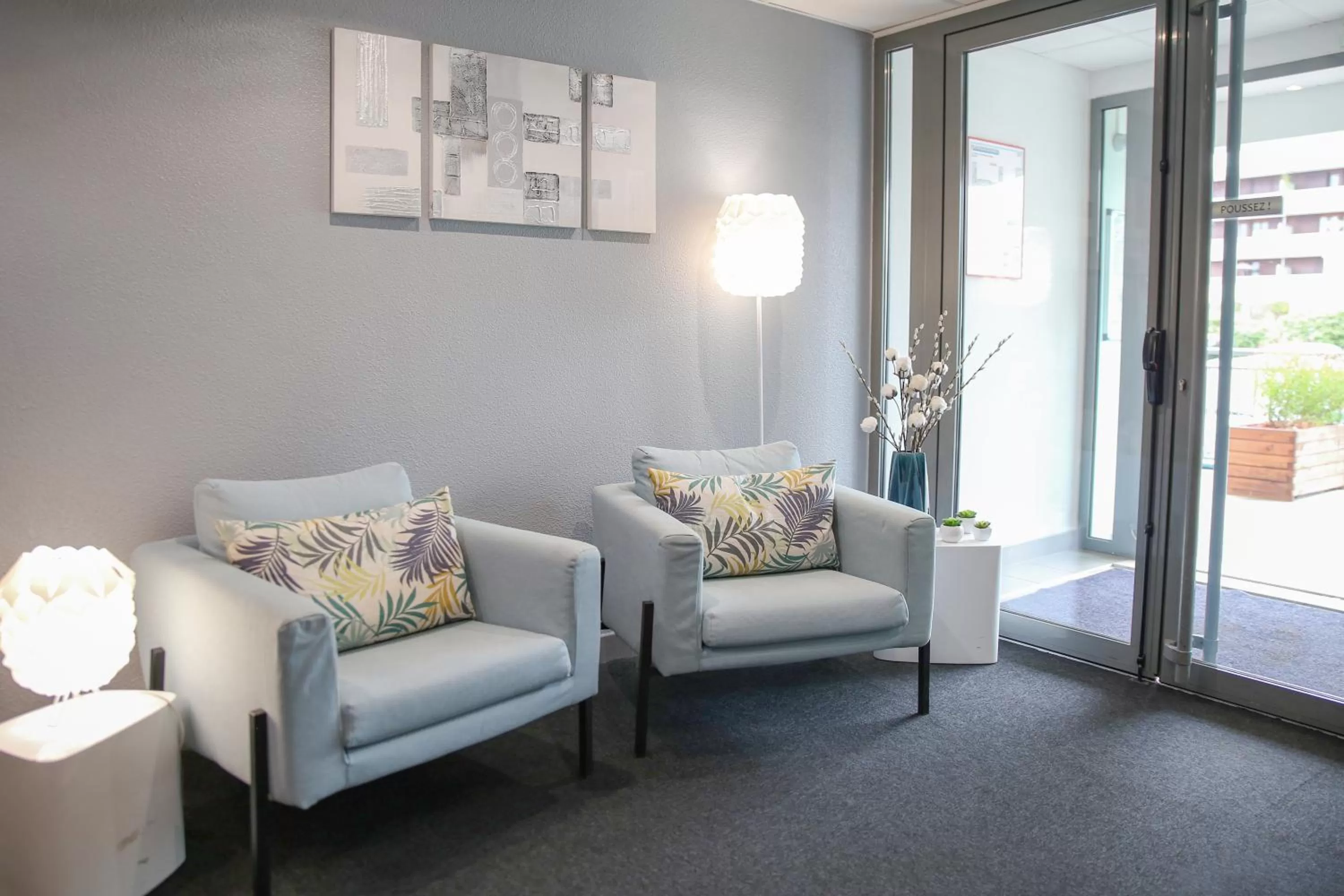 Lobby or reception in Comfort Aparthotel Besancon Hauts du Chazal