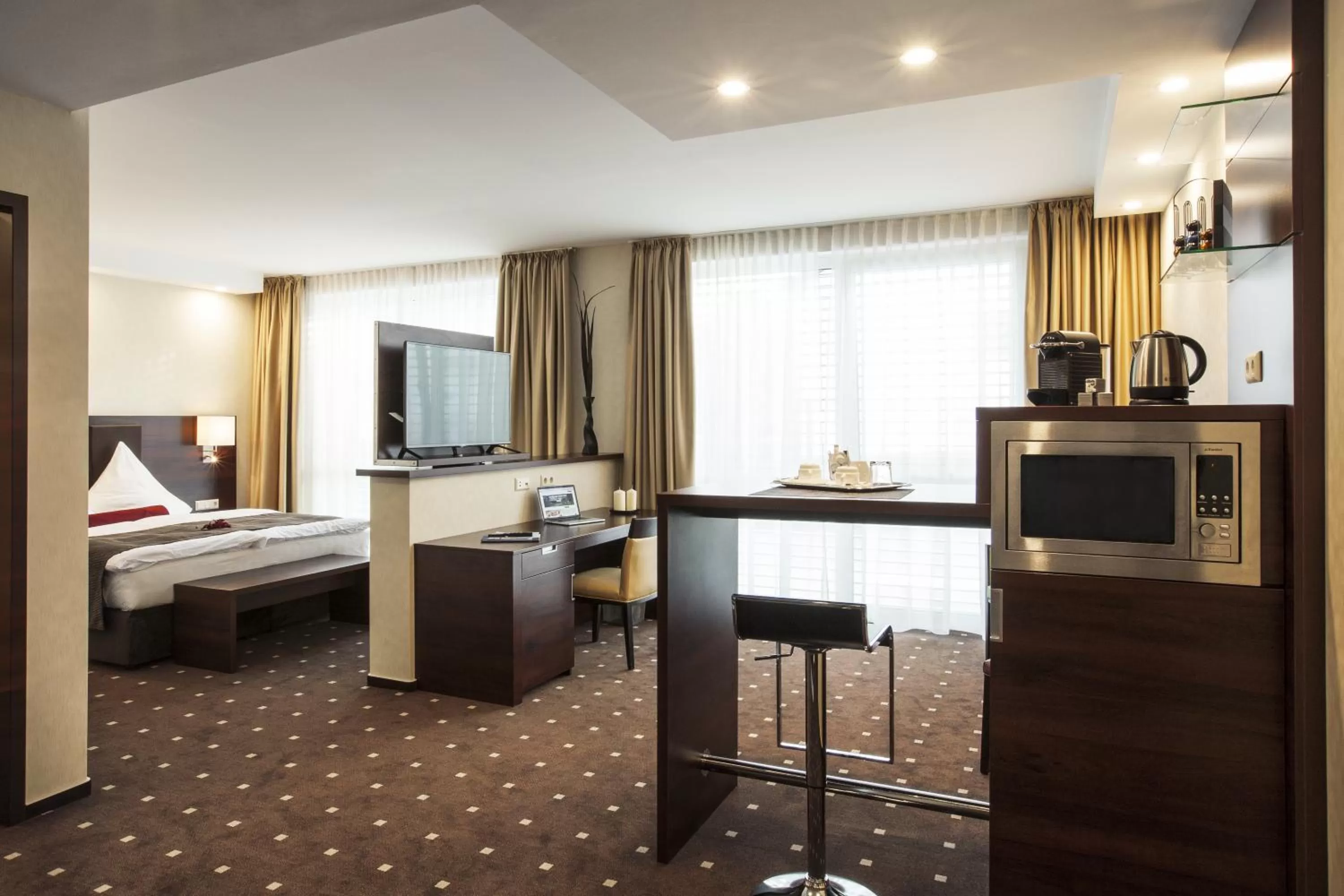 Photo of the whole room, Bed in Aparthotel DeLuxe