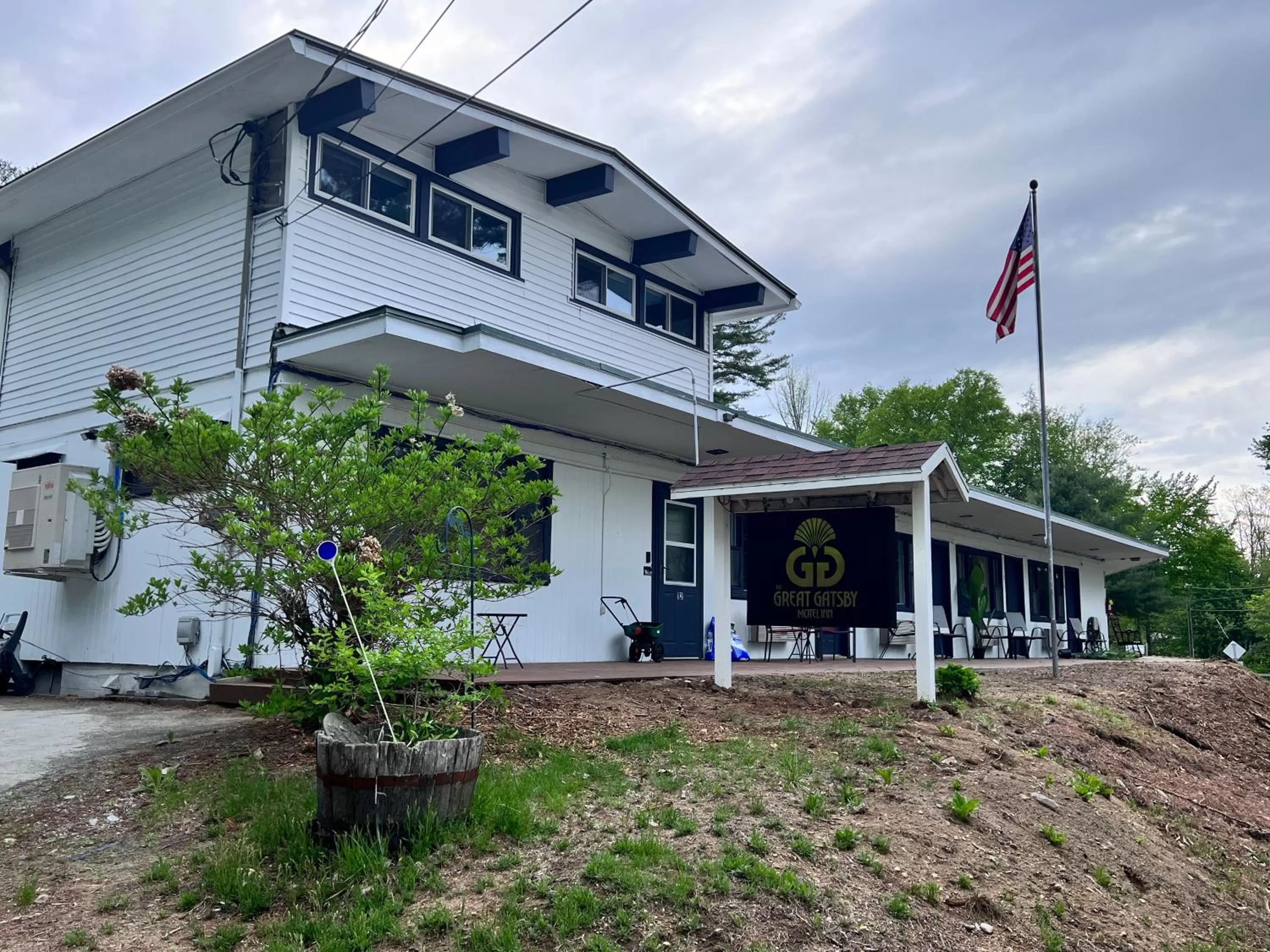 Property building in Great Gatsby Motel Inn