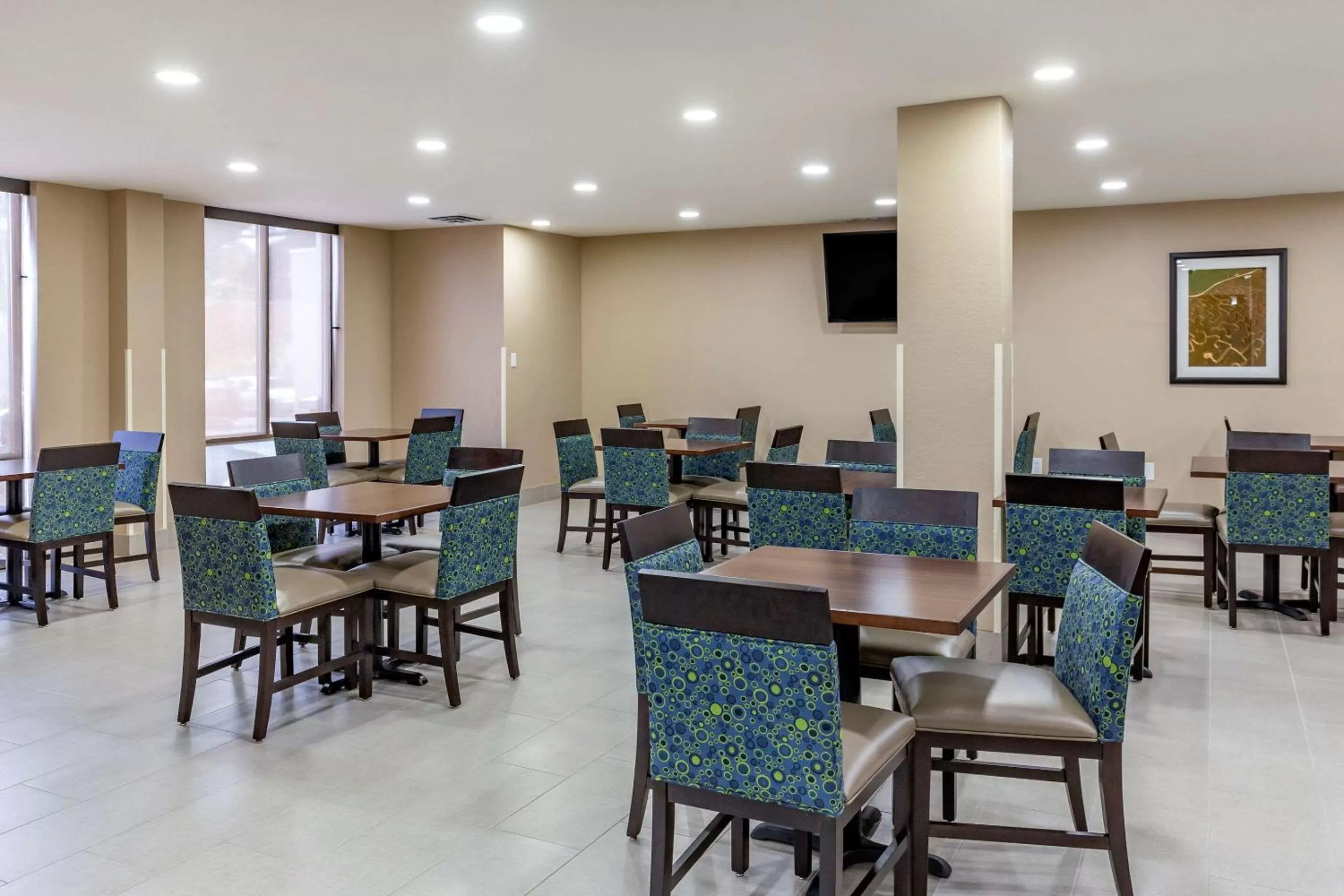 Restaurant/places to eat in Comfort Inn & Suites Spring Lake - Fayetteville near Fort Bragg