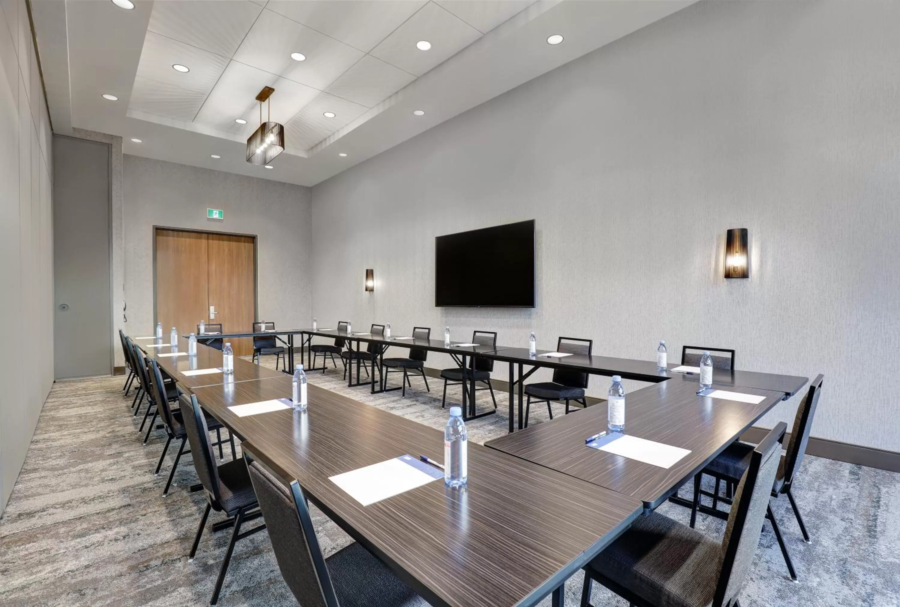 Meeting/conference room in Candlewood Suites - Kingston West by IHG