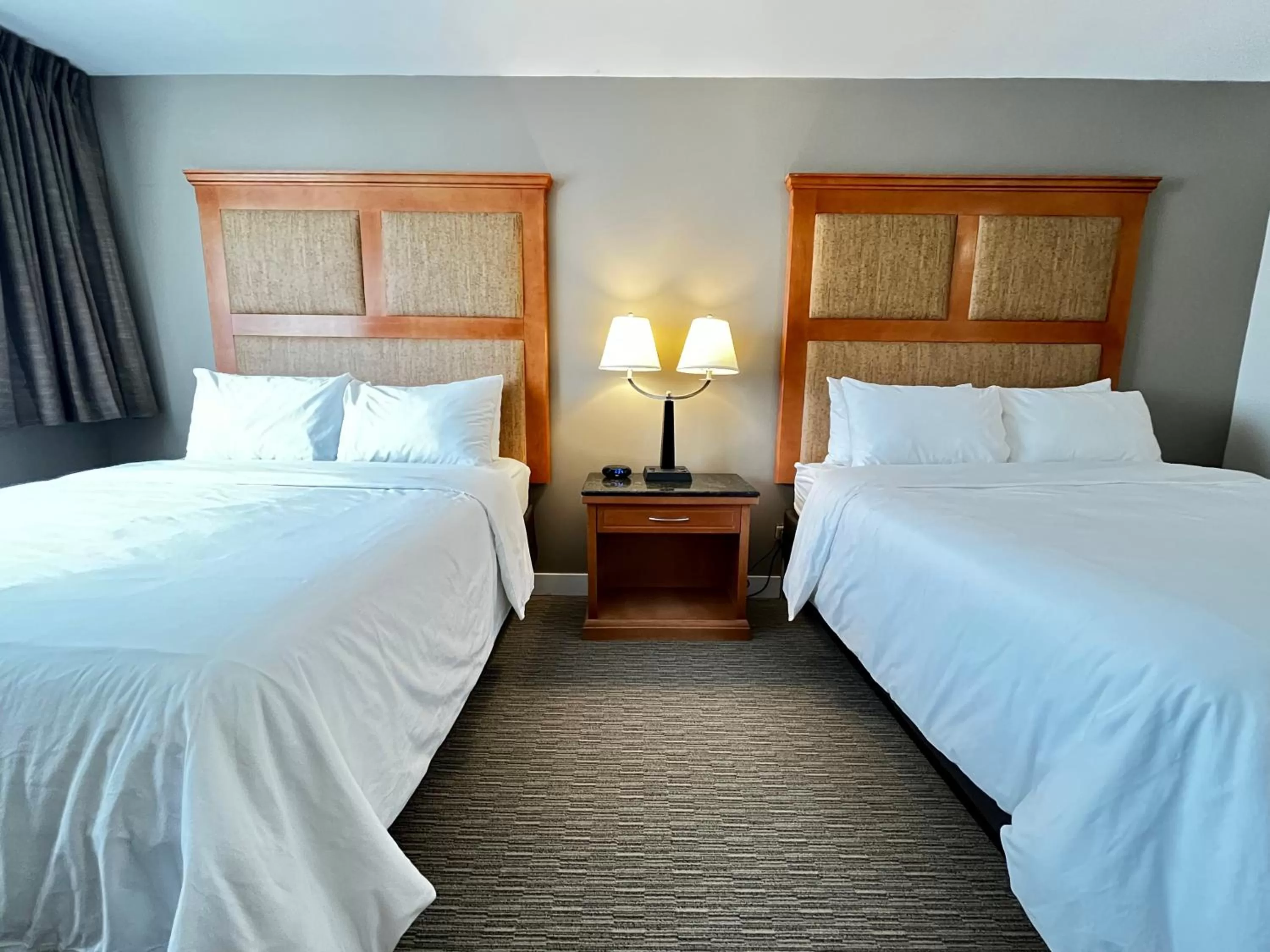 Bedroom, Bed in Anavada Inn & Suites - Prince George