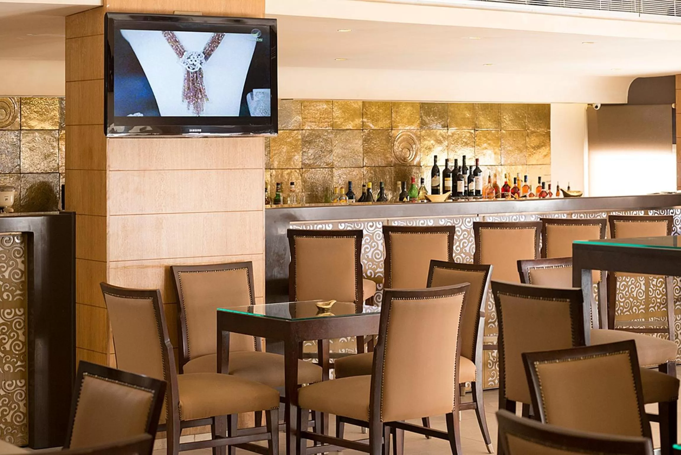 Lounge or bar in Golf Royal Hotel