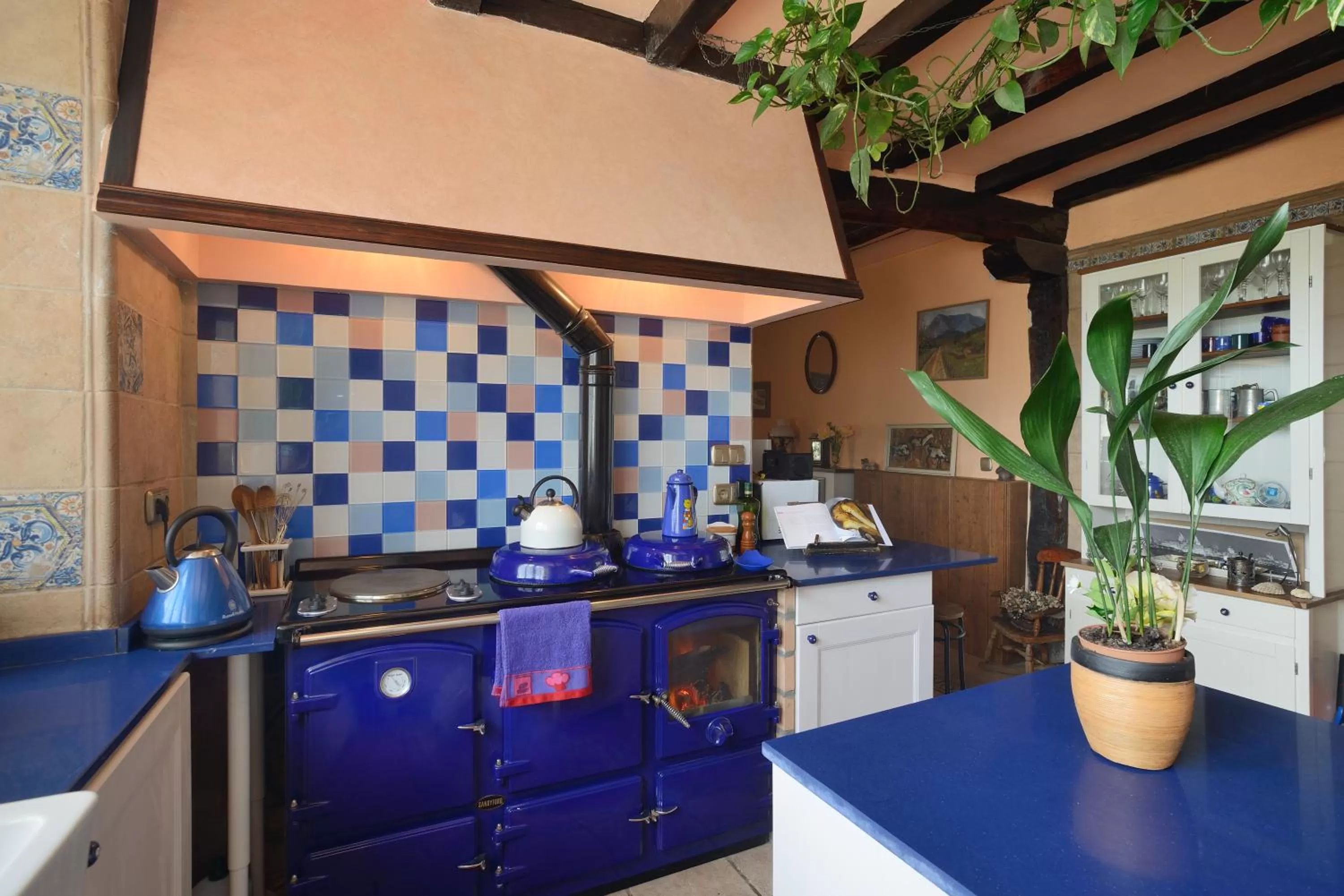 Kitchen or kitchenette in Eguzki B&B