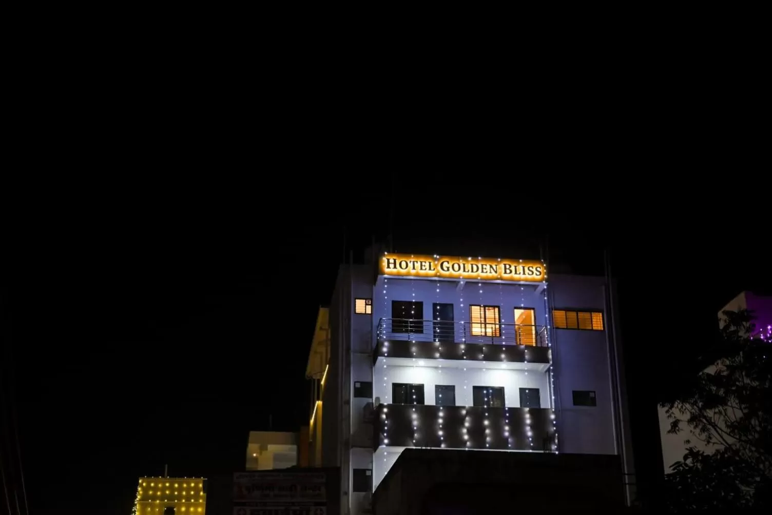 Property building in Hotel Golden Bliss