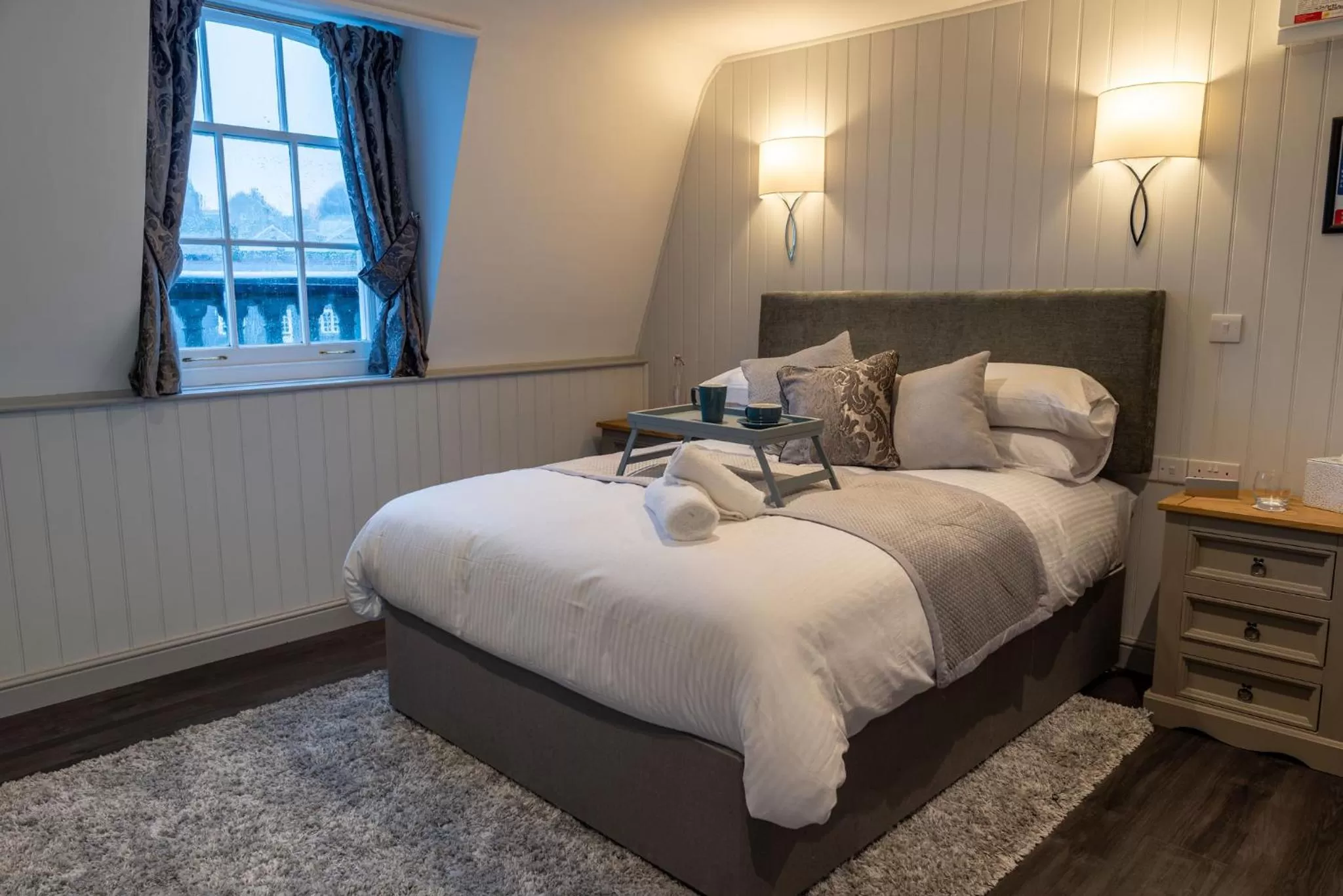 Bed in The Three Crowns B&B