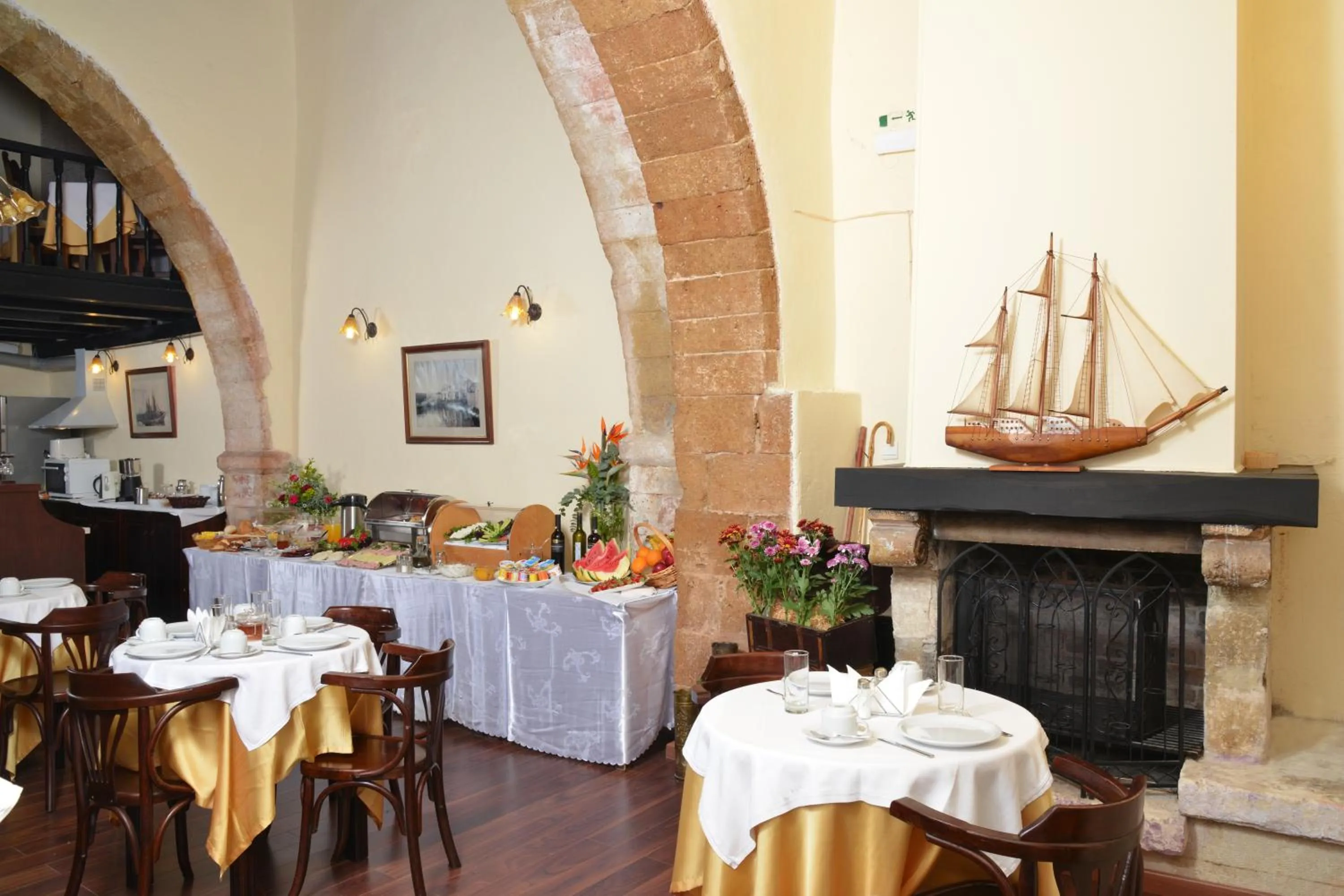 Restaurant/places to eat in Porto Del Colombo Traditional Boutique Hotel