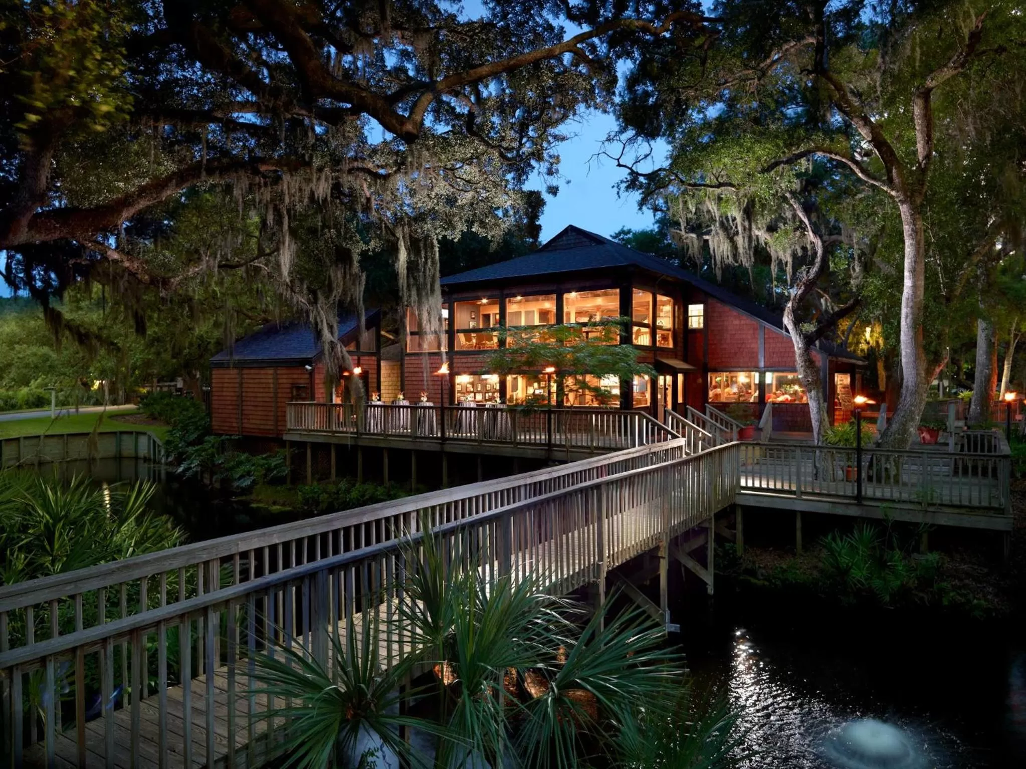 Restaurant/places to eat, Property Building in Omni Amelia Island Resort