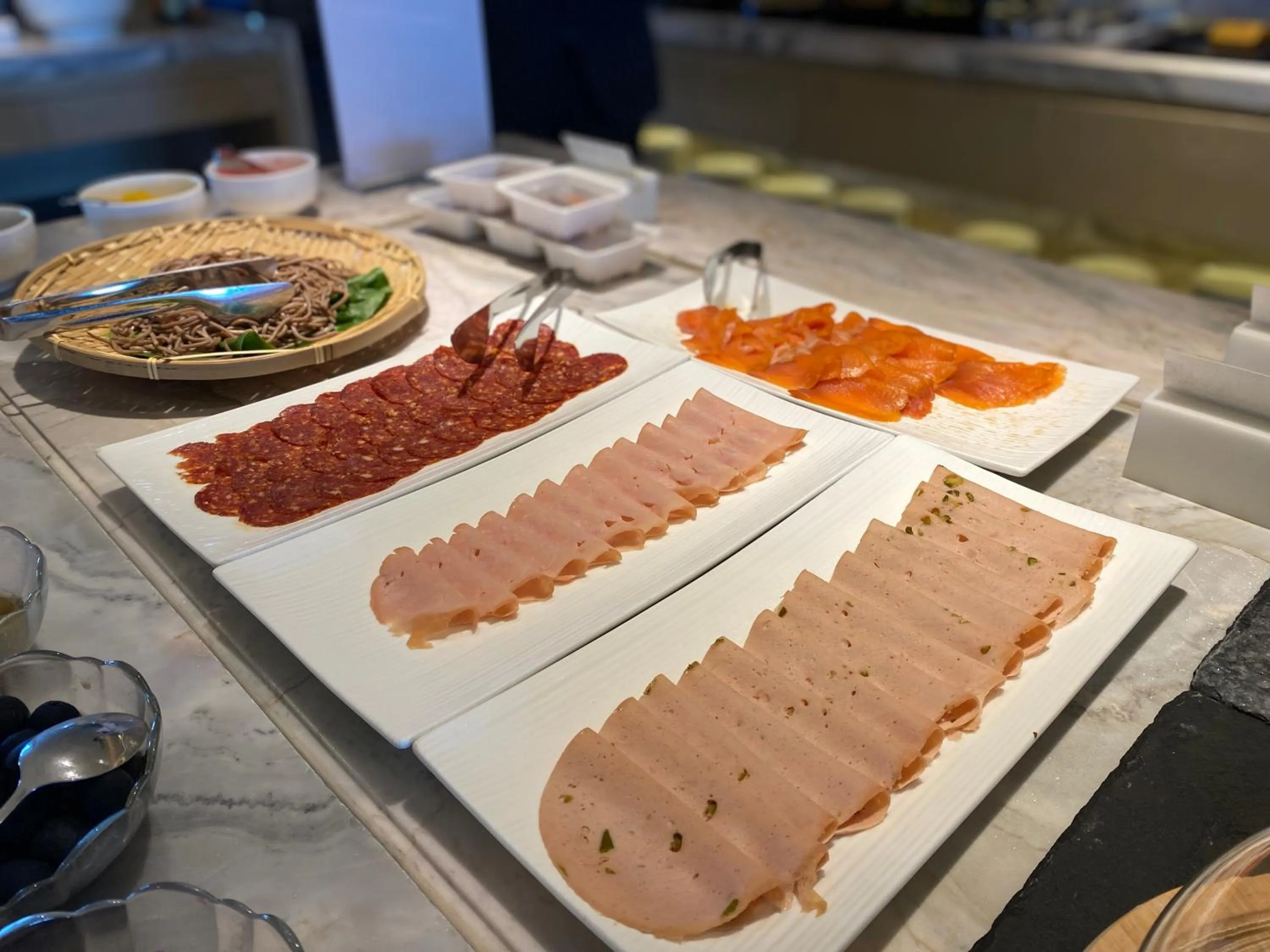 Food and drinks in Radisson Collection Hotel, Yangtze Shanghai