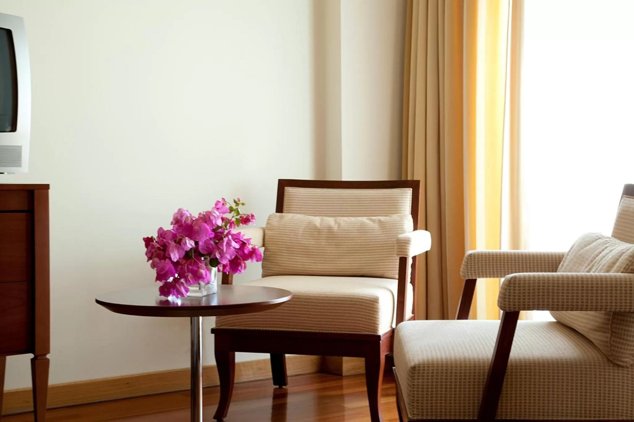 Seating area in MS Aparthotel