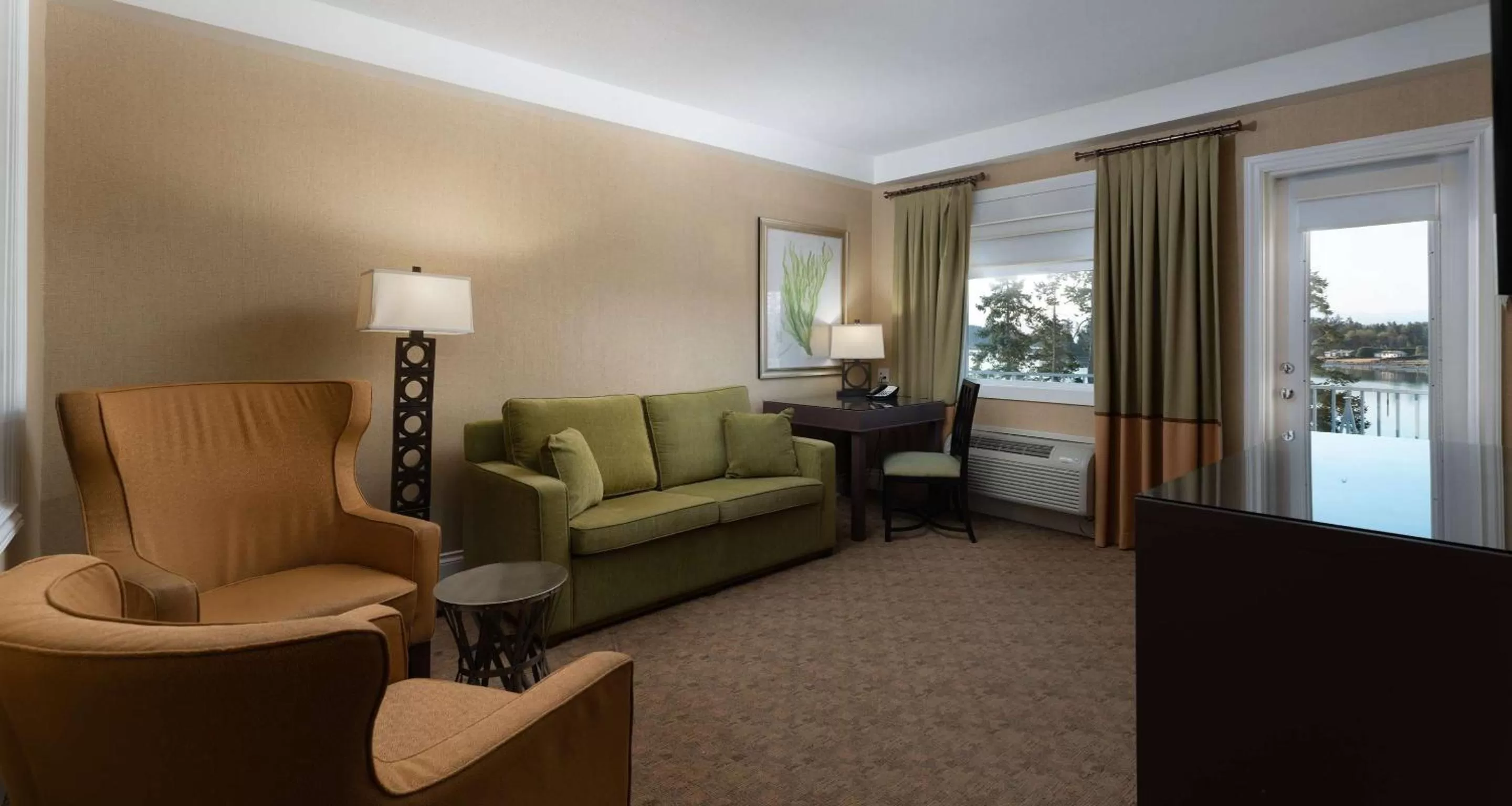 One-Bedroom King Suite with Sofa Bed and Spa Bath in Prestige Oceanfront Resort, WorldHotels Luxury