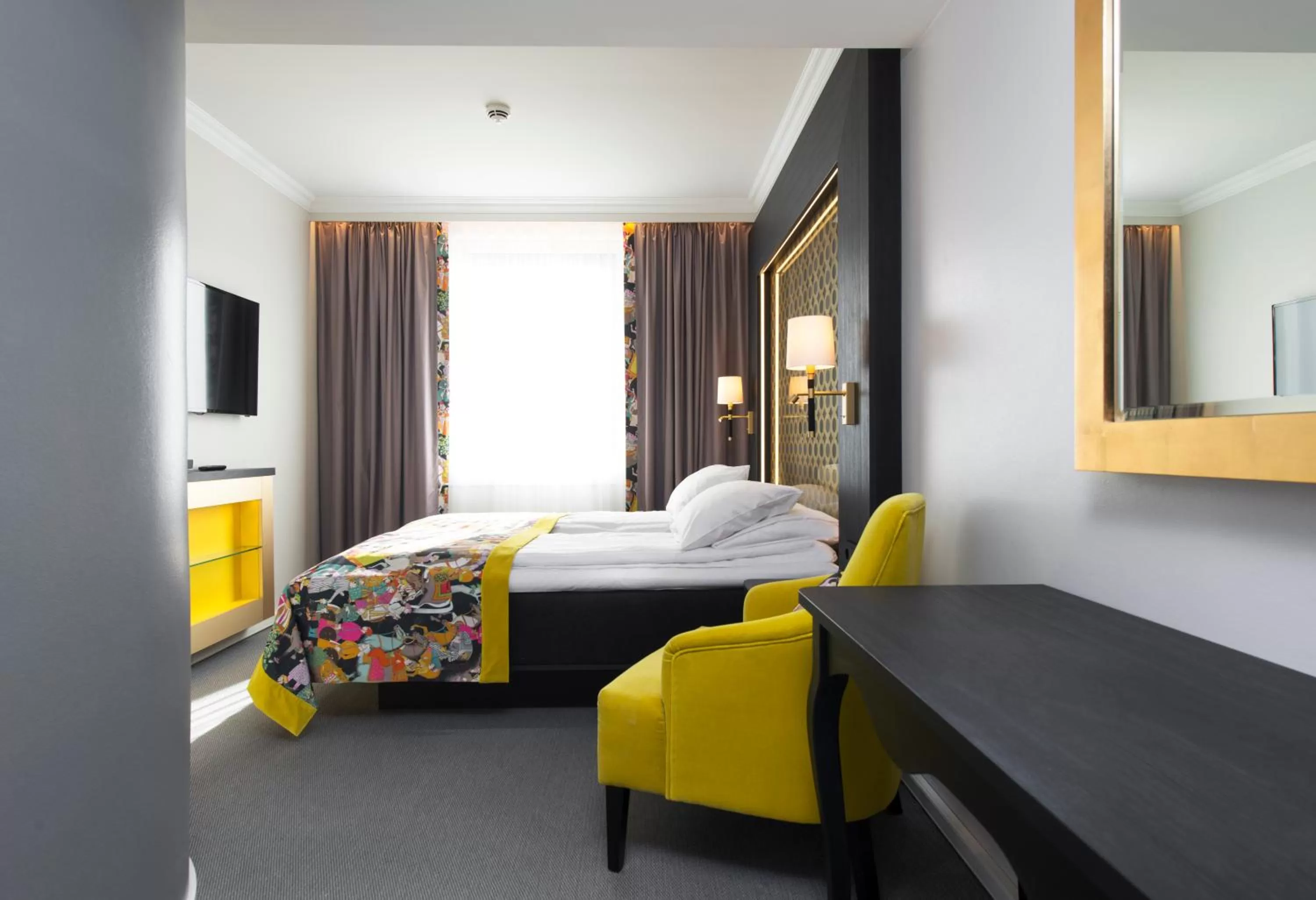 Bedroom, Bed in Thon Hotel Rosenkrantz Oslo