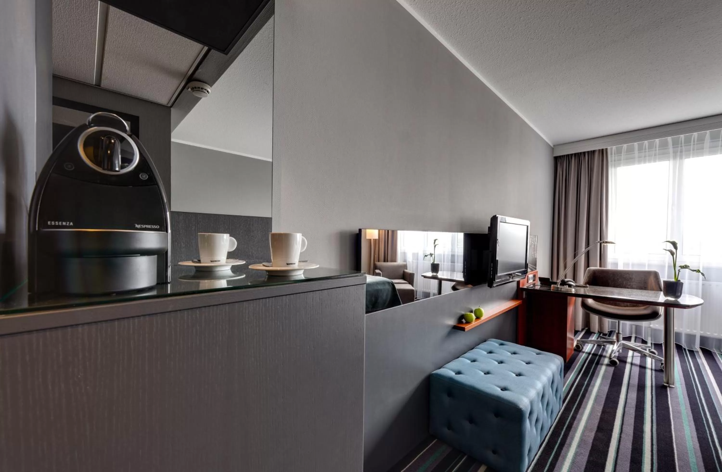 TV and multimedia in Radisson Blu Hotel Dortmund