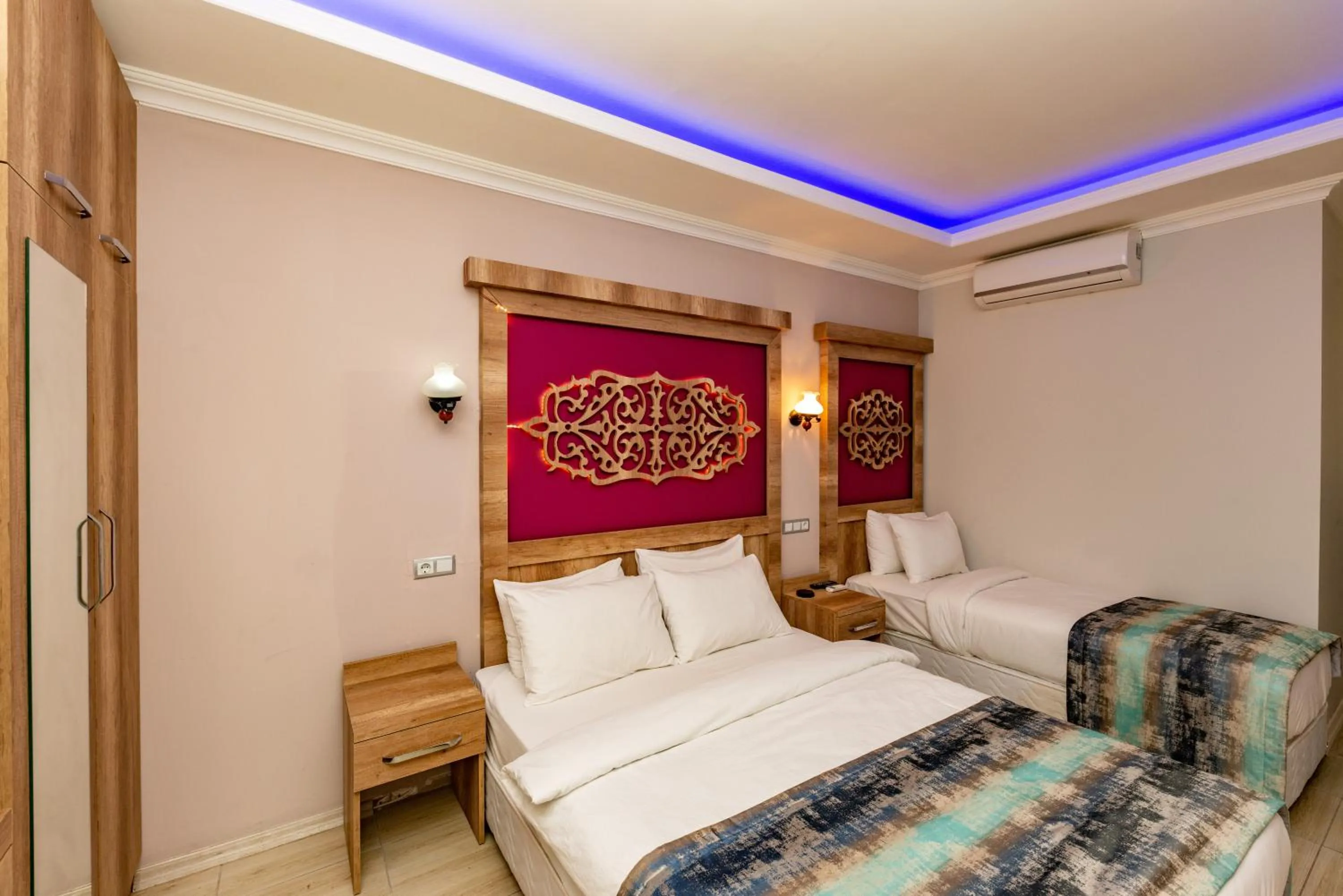 Bed in Linda Expo Palace