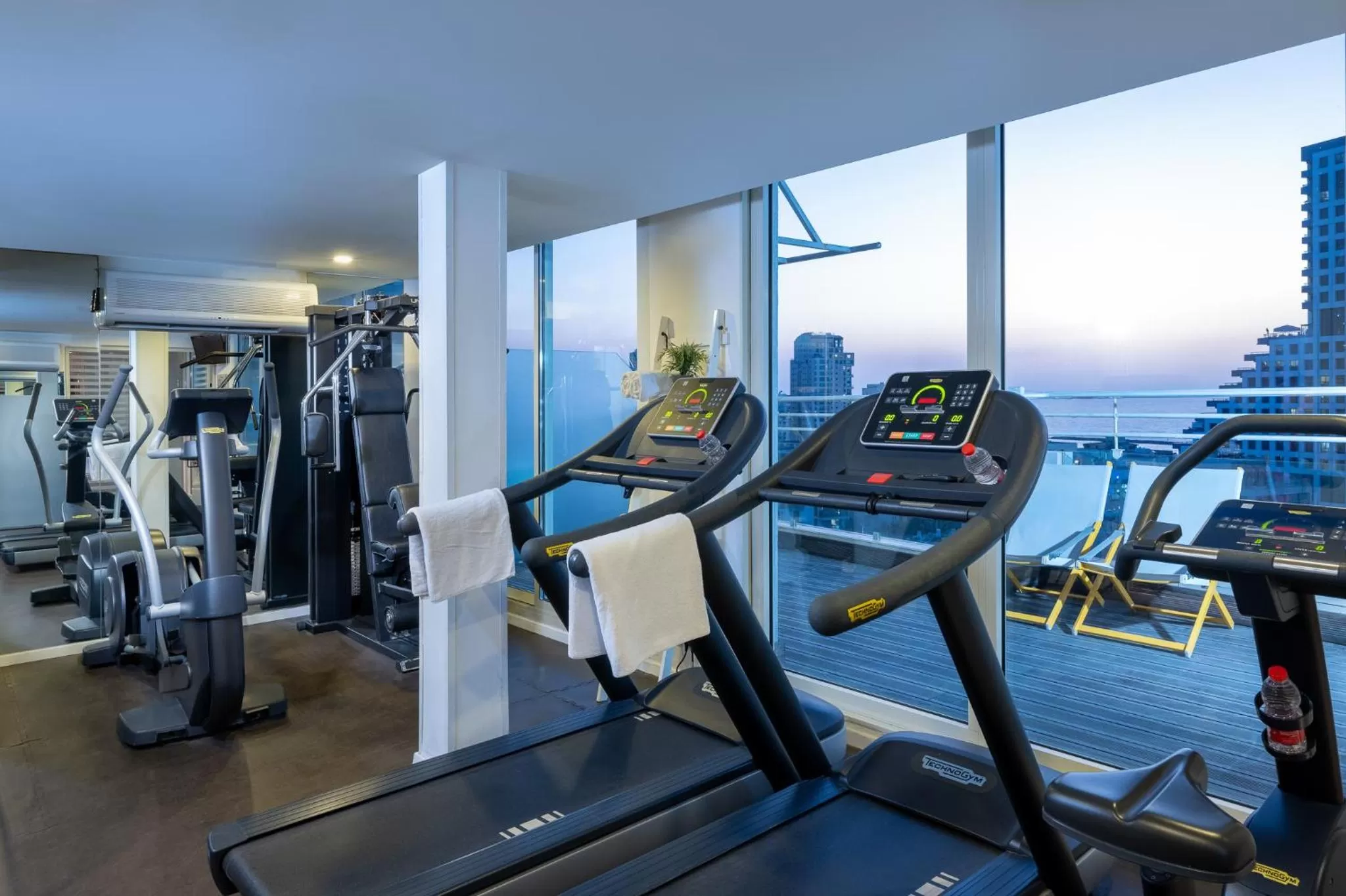 Fitness centre/facilities in BY14 TLV Hotel