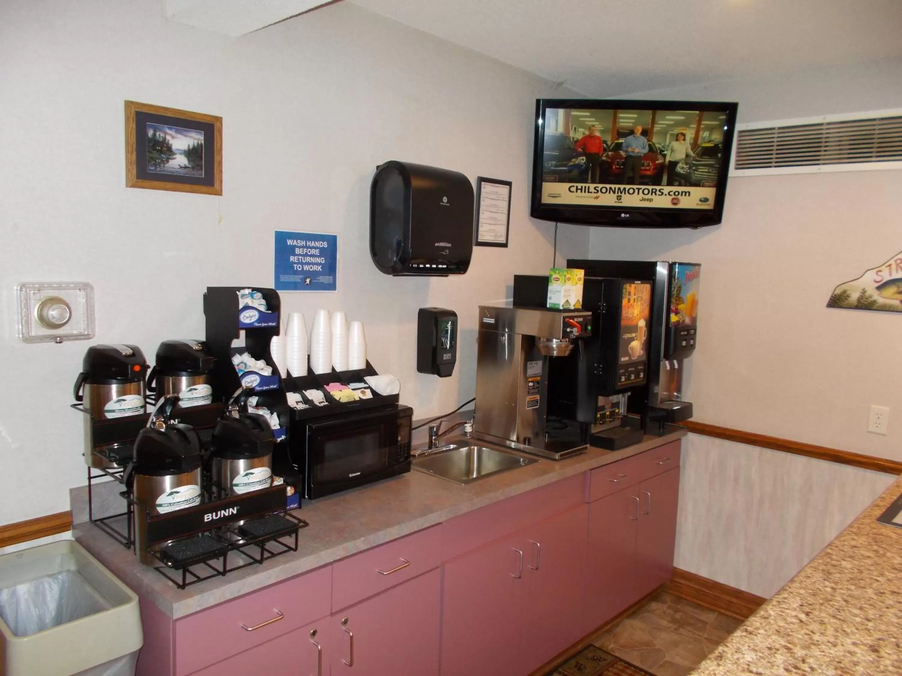 Coffee/tea facilities in Northwoods Best Inn - Chetek