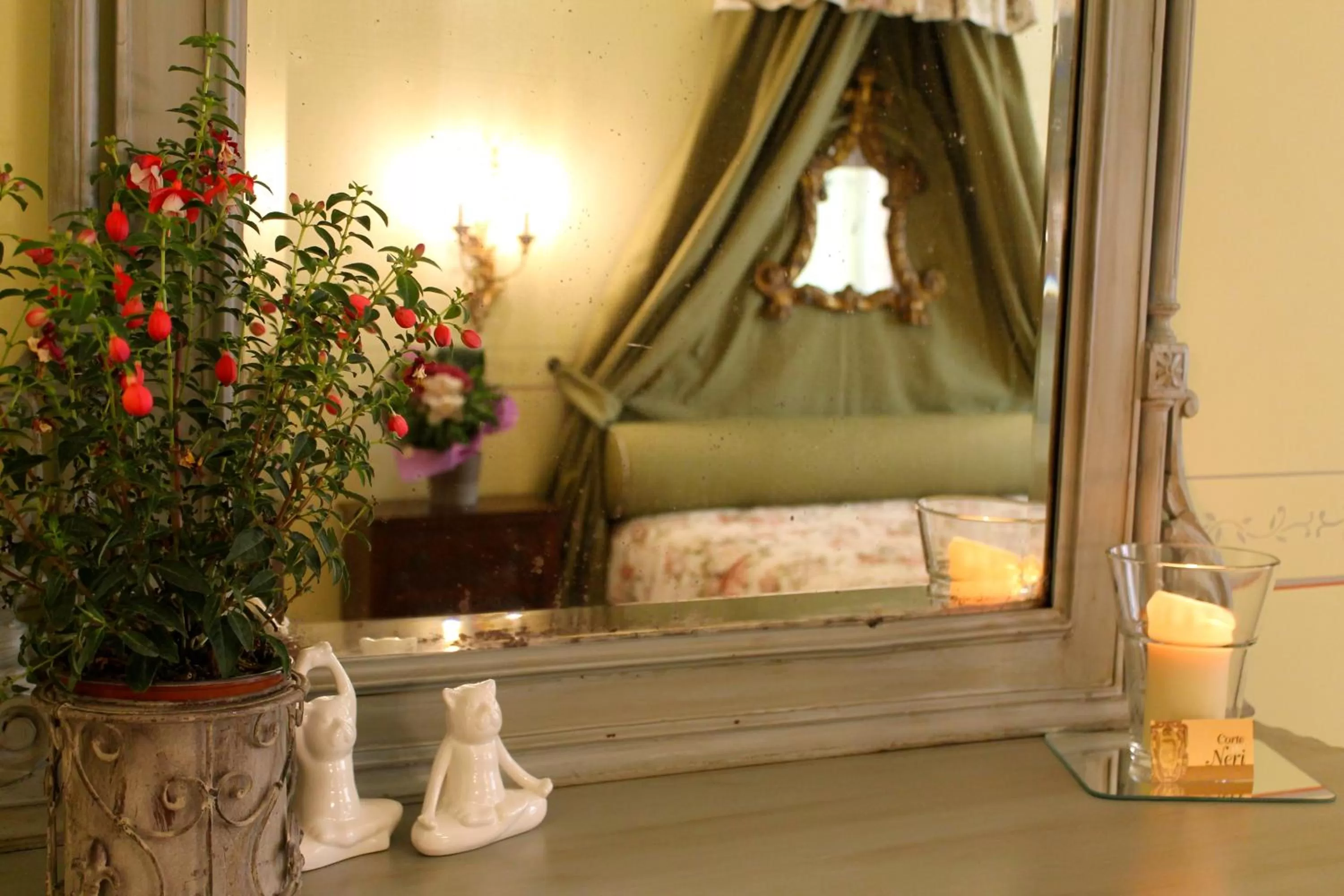 Decorative detail in Corte dei Neri Residenza d'Epoca