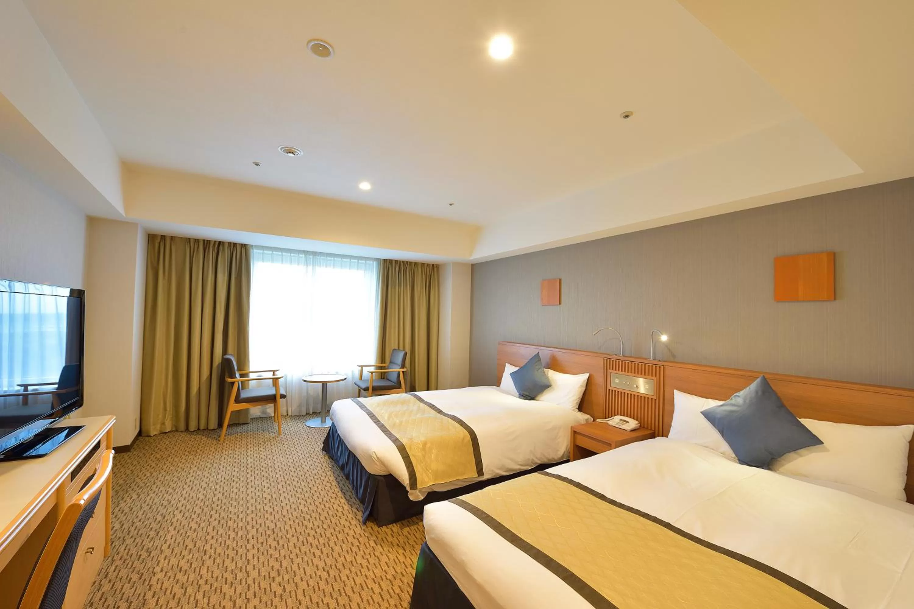 Photo of the whole room, Bed in Narita Tobu Hotel Airport